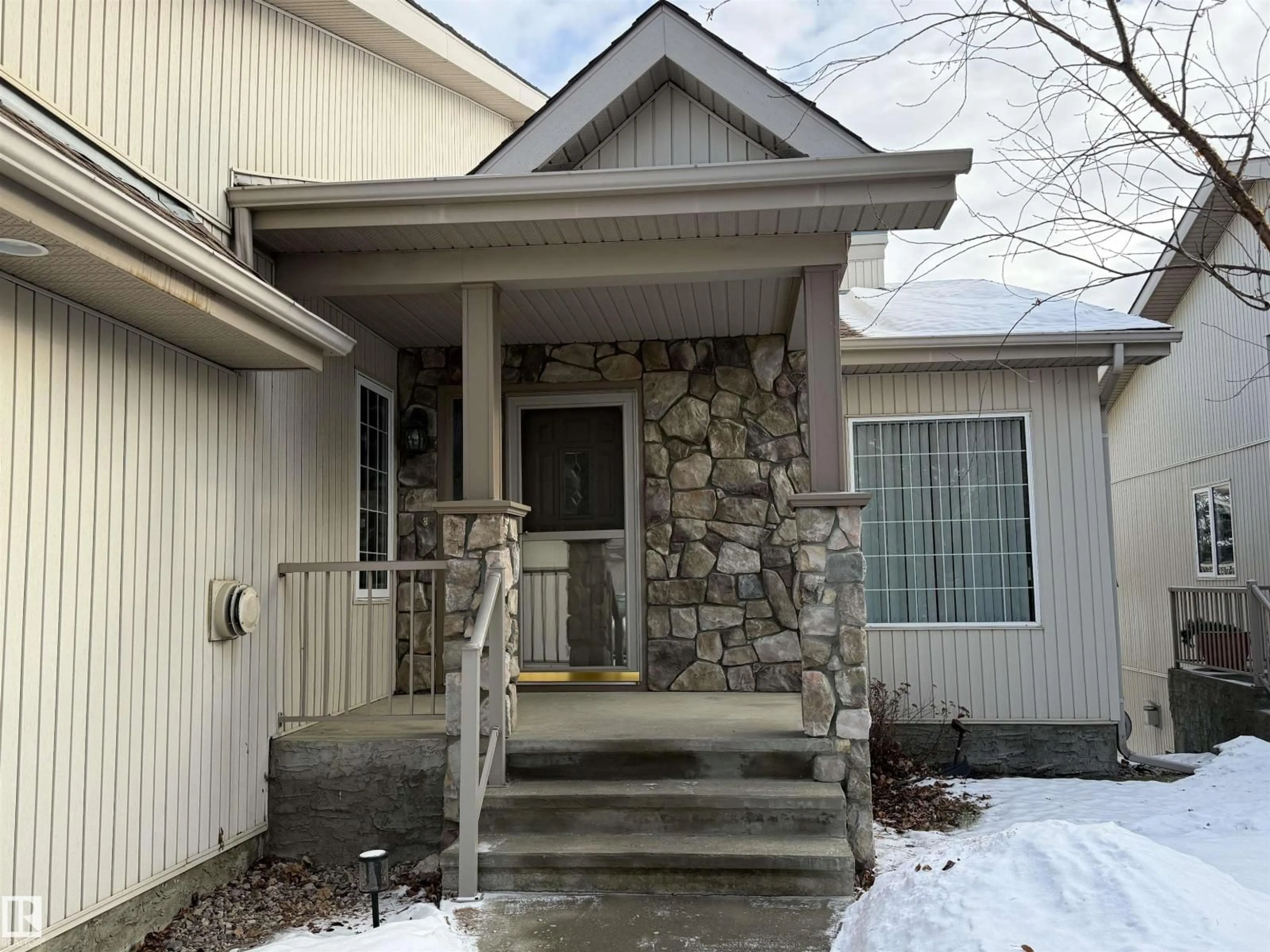 Unknown for 17 925 PICARD DR, Edmonton Alberta T5T6H3