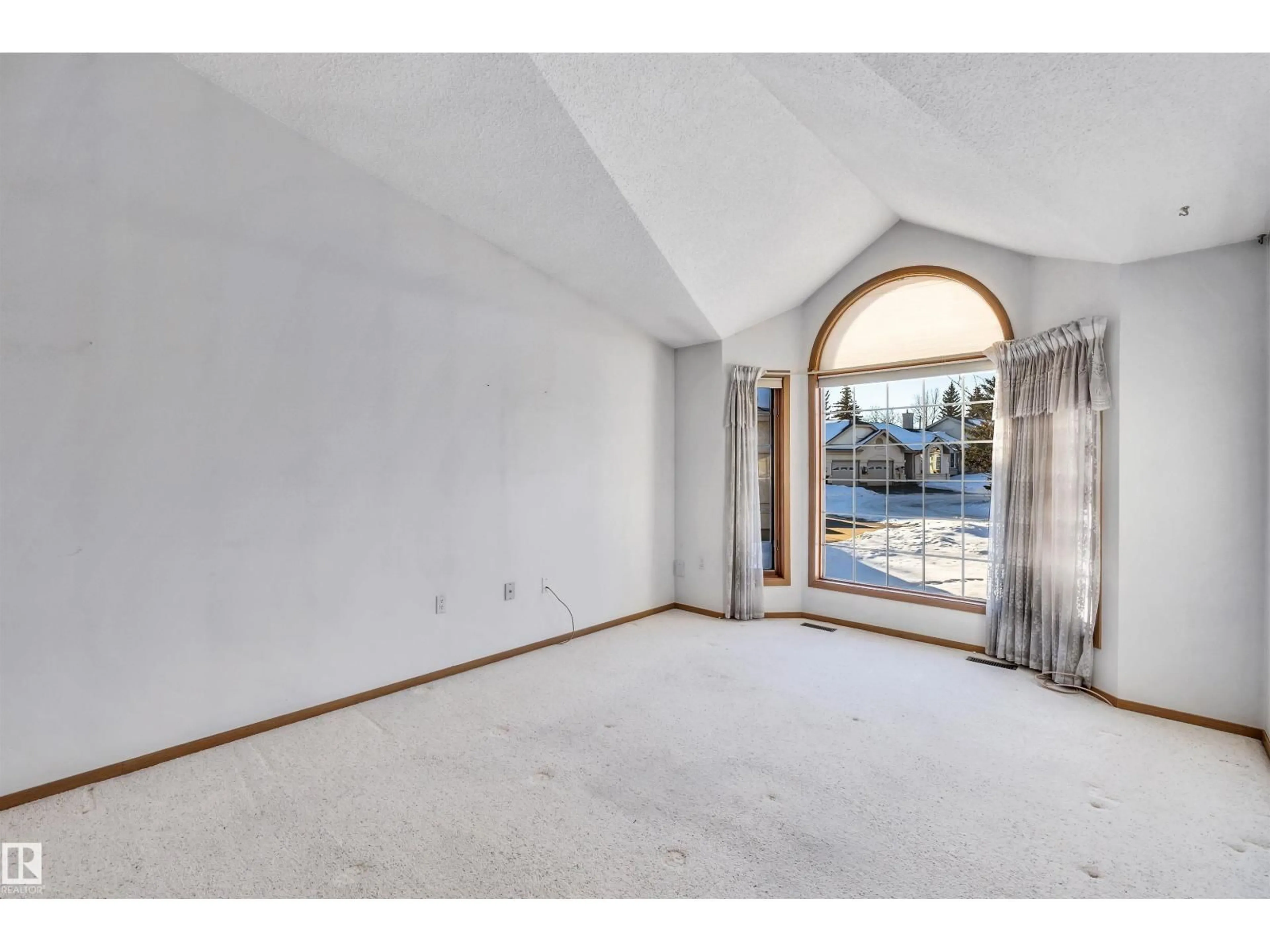 A pic of a room for #36 - 303 TWIN BROOKS DR, Edmonton Alberta T6J6V3