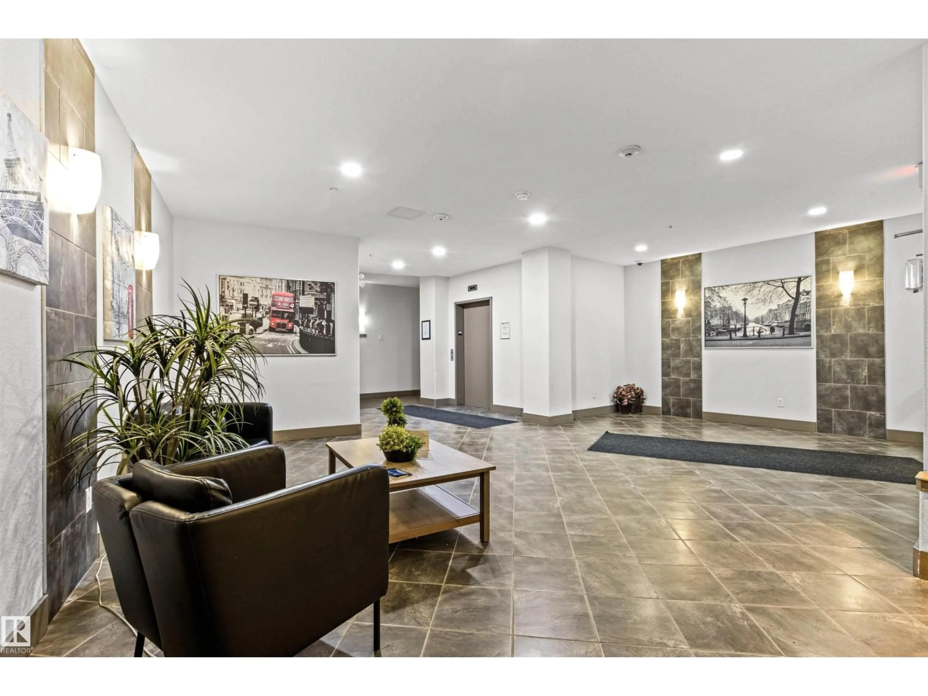 Lobby for #428 - 7825 71 ST, Edmonton Alberta T6B3R9