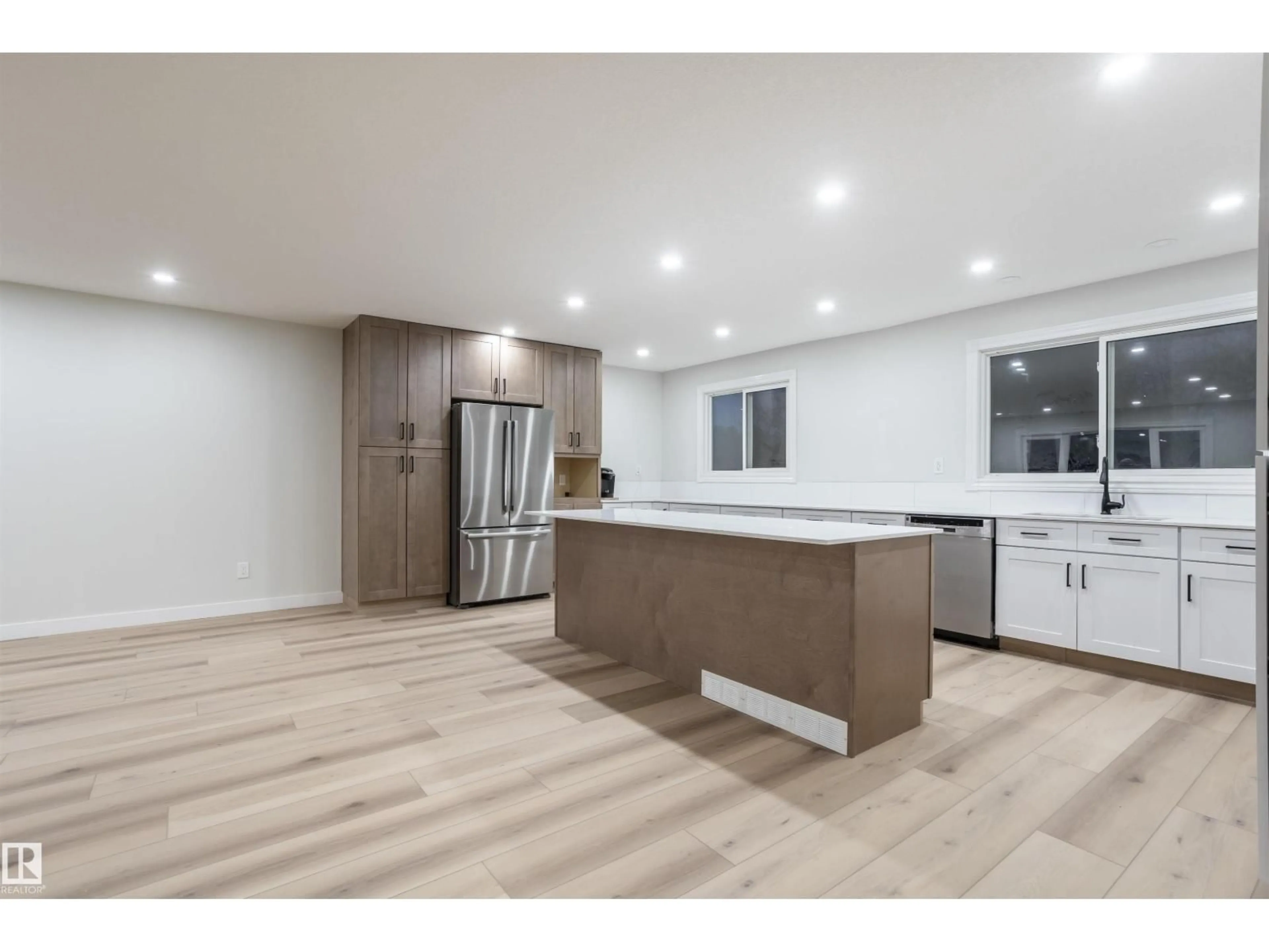 Open concept kitchen, wood/laminate floor for 47 MANOR DR, Sherwood Park Alberta T8A0P9