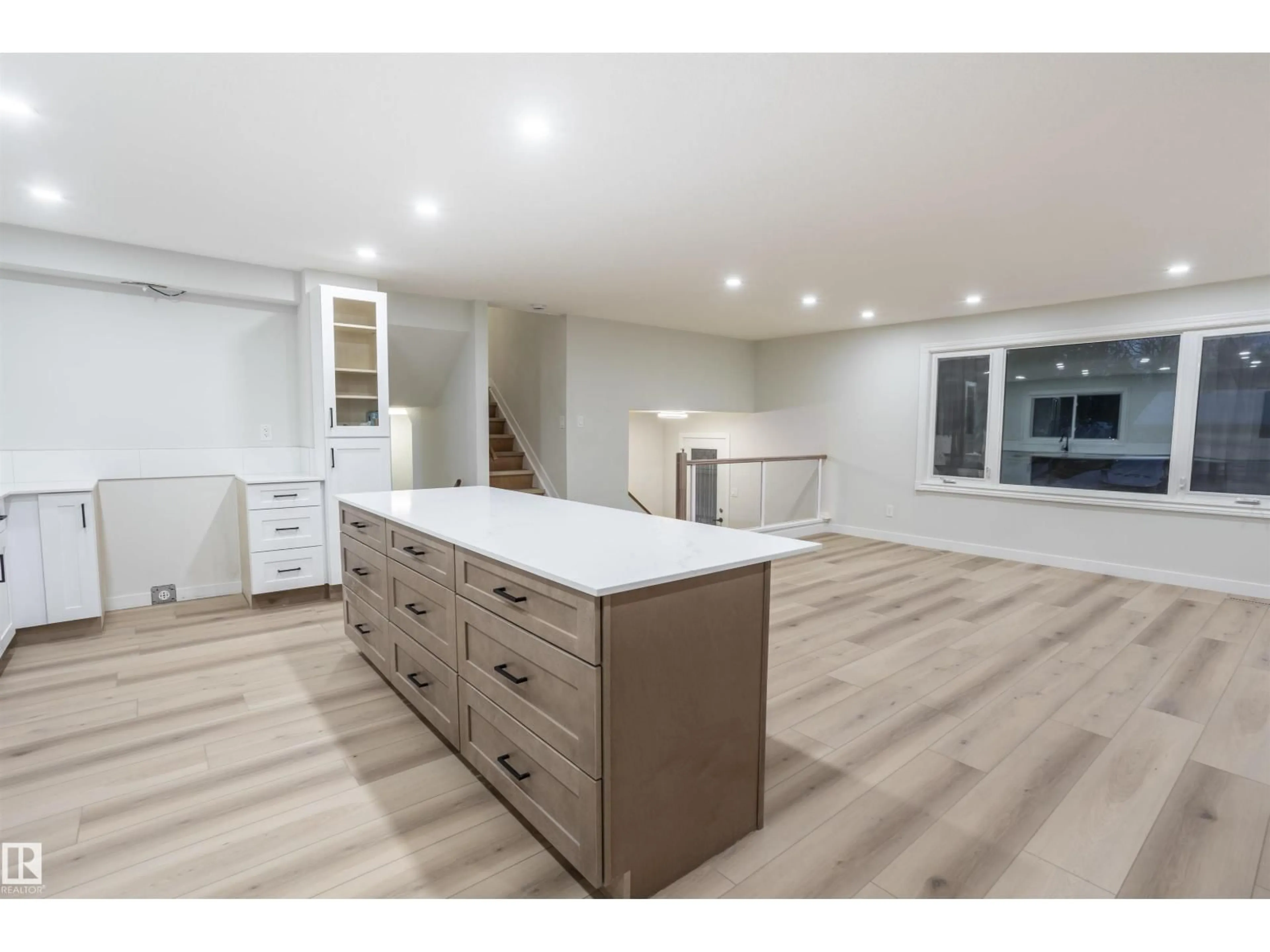 Open concept kitchen, wood/laminate floor for 47 MANOR DR, Sherwood Park Alberta T8A0P9