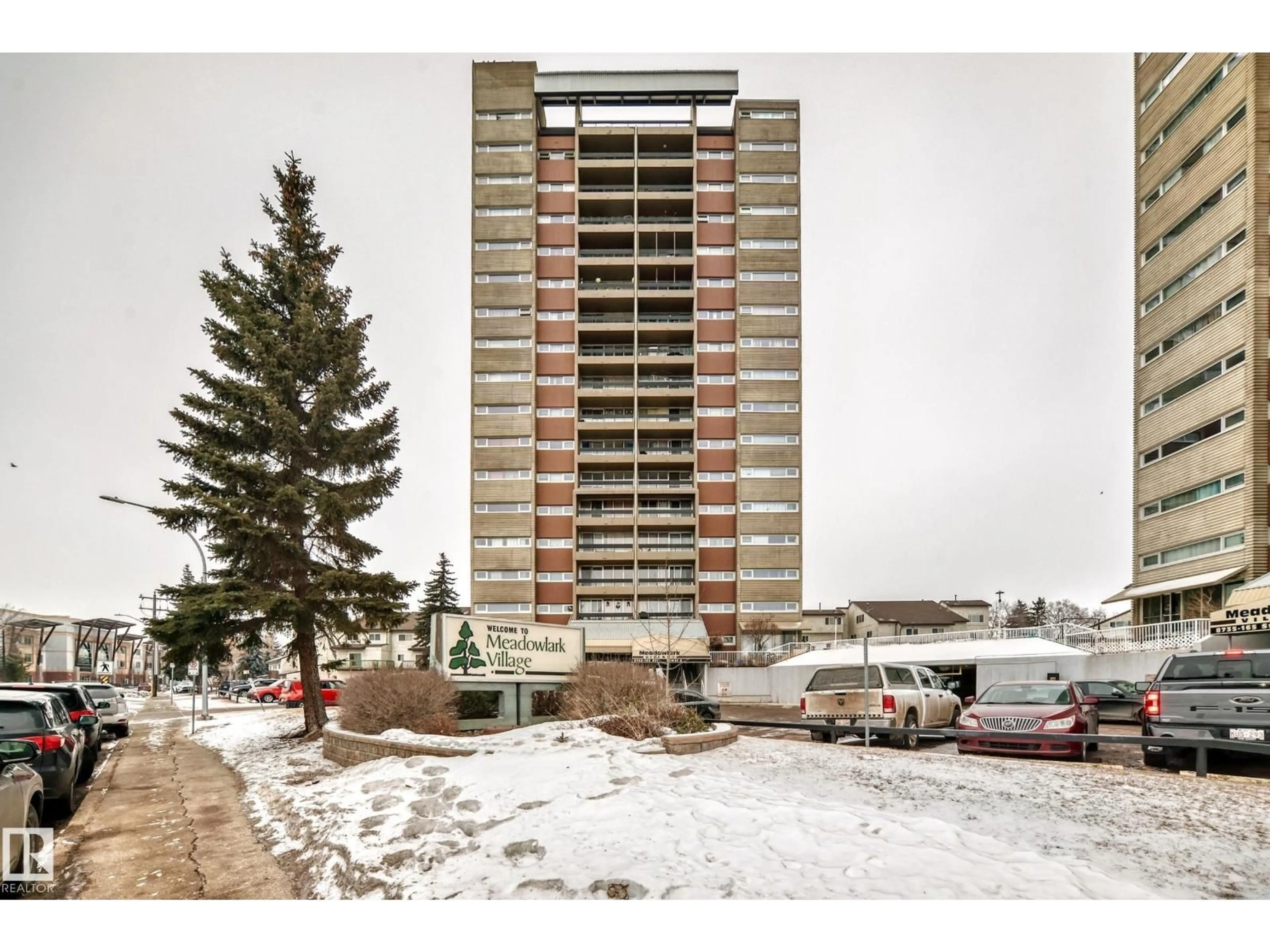 Indoor foyer for #90 - 8745 165 ST NW, Edmonton Alberta T5R2R7