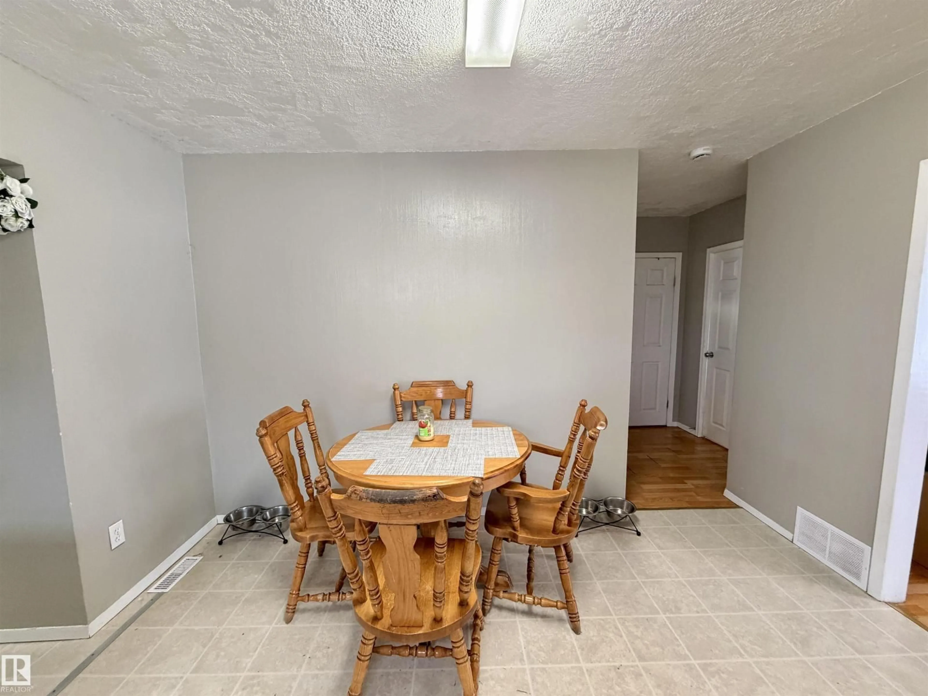 Dining room, unknown for 4725 44 AV, St. Paul Town Alberta T0A3A3