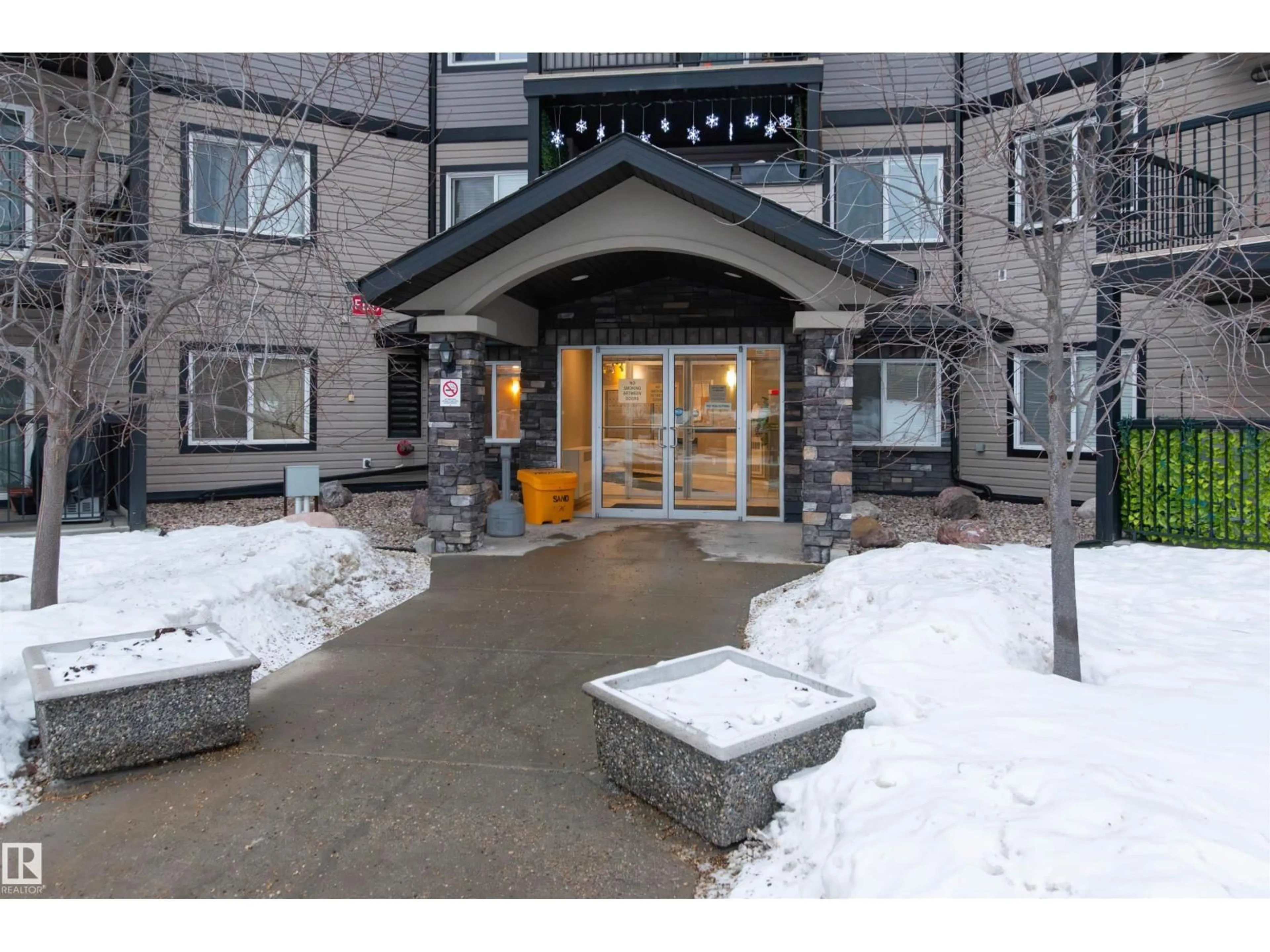 Indoor foyer for #303 - 5951 165 AV, Edmonton Alberta T5Y0J6