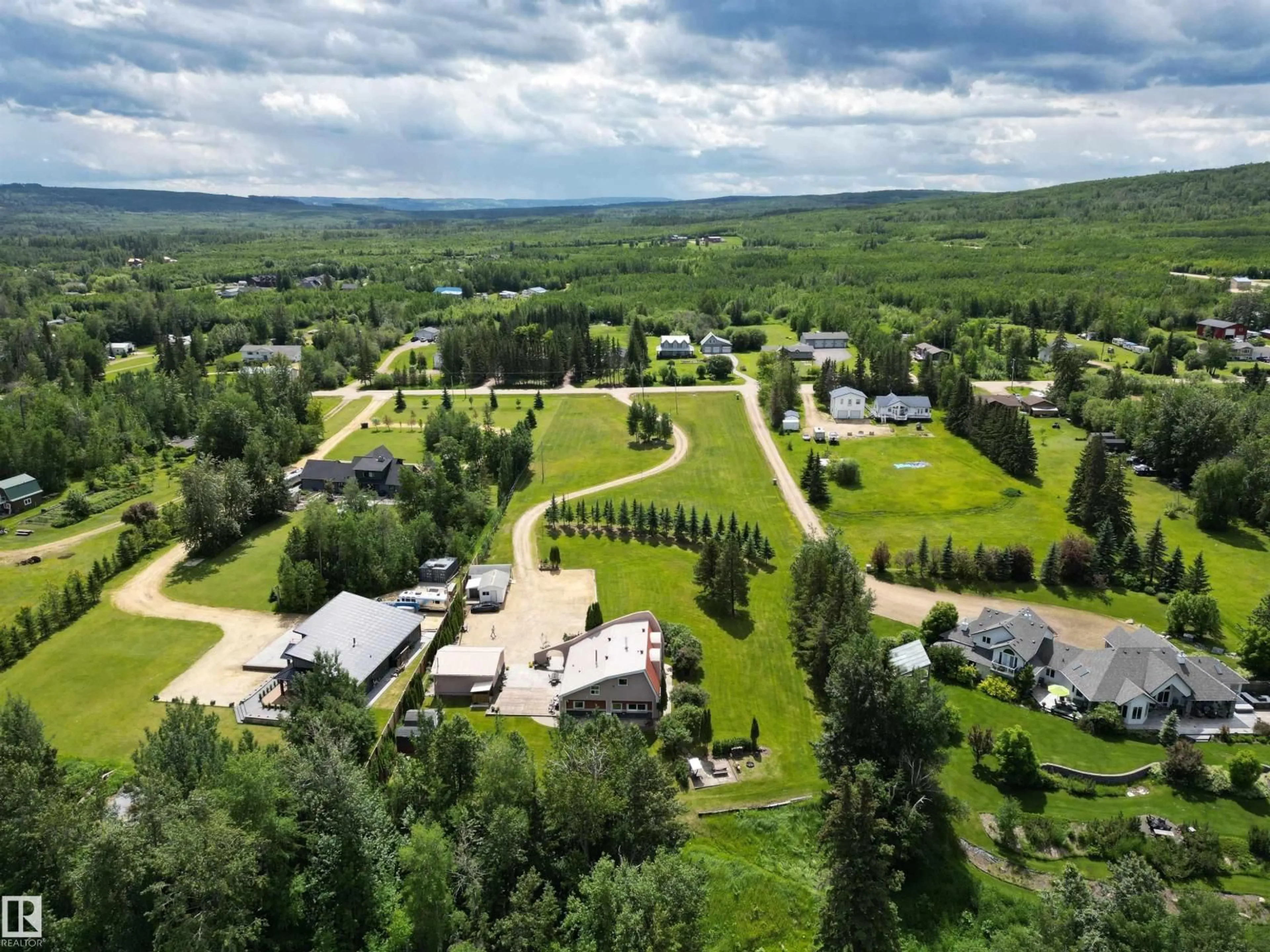 A pic from outside/outdoor area/front of a property/back of a property/a pic from drone, mountain view for 73078 SOUTHSHORE DR, Widewater Alberta T0G2M0