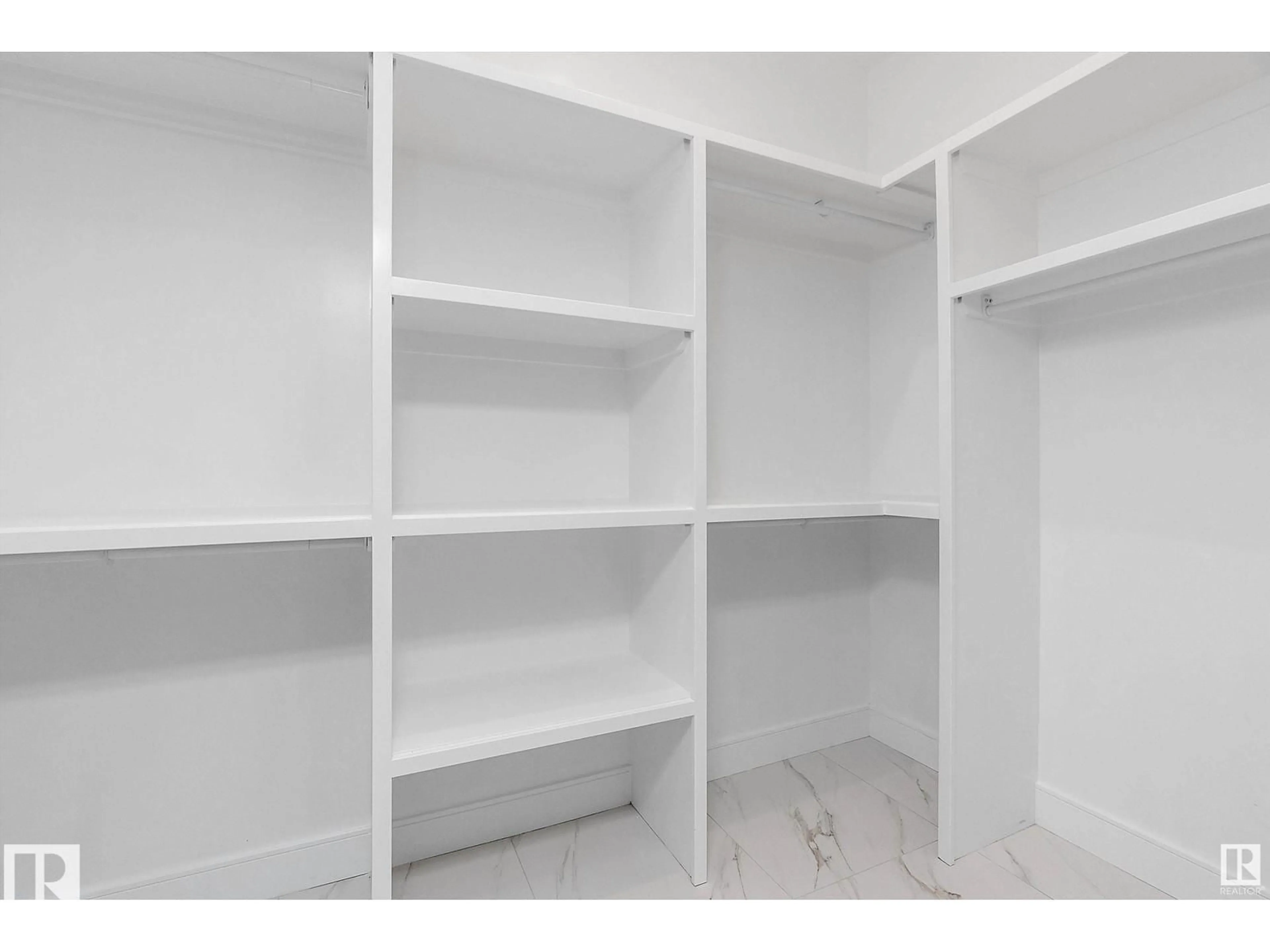 Storage room or clothes room or walk-in closet for 138 SOUTH RAVINES DR, Devon Alberta T9G0M7
