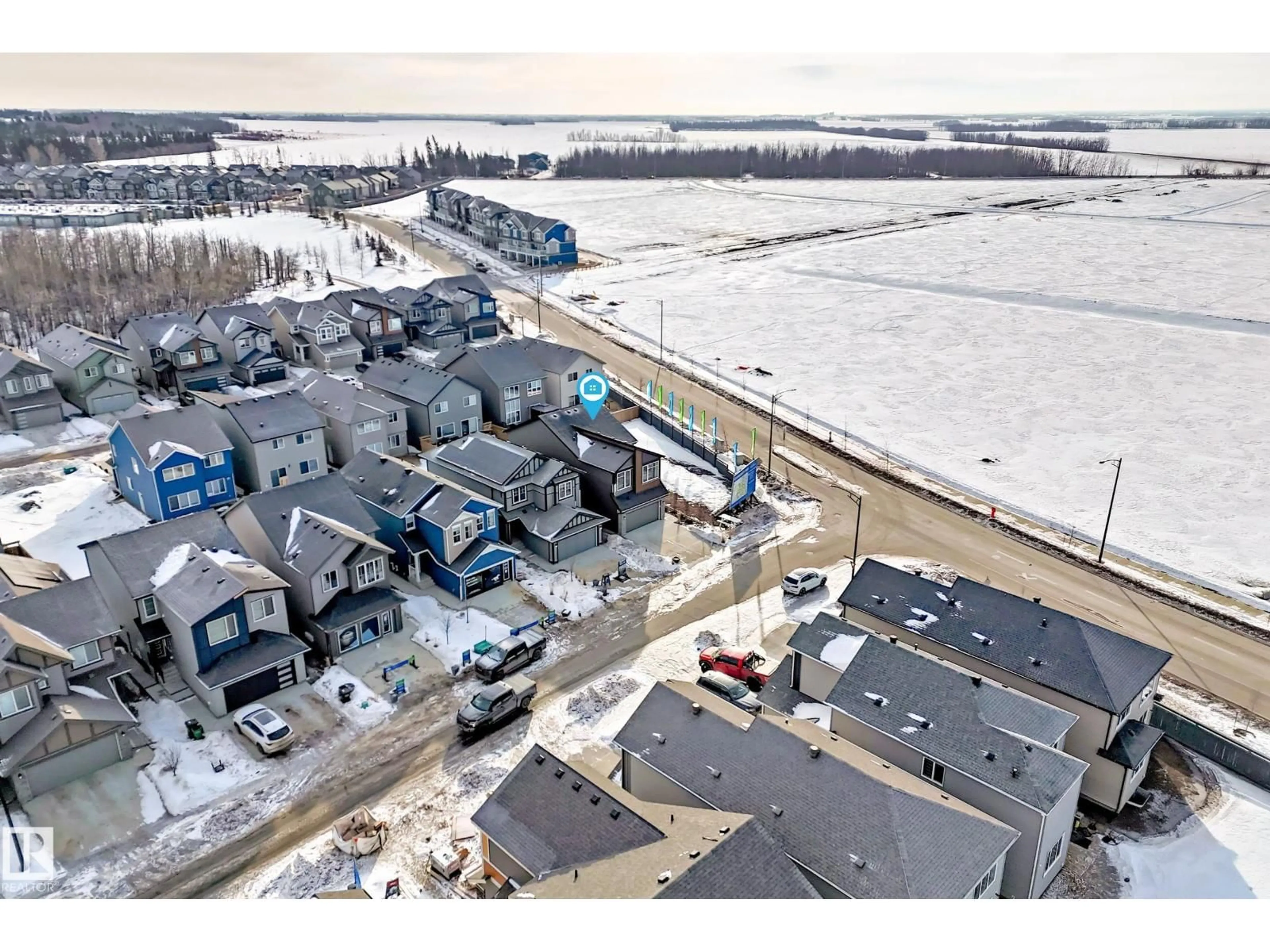 A pic from outside/outdoor area/front of a property/back of a property/a pic from drone, unknown for 3249 DIXON WAY SW, Edmonton Alberta T6W5K9