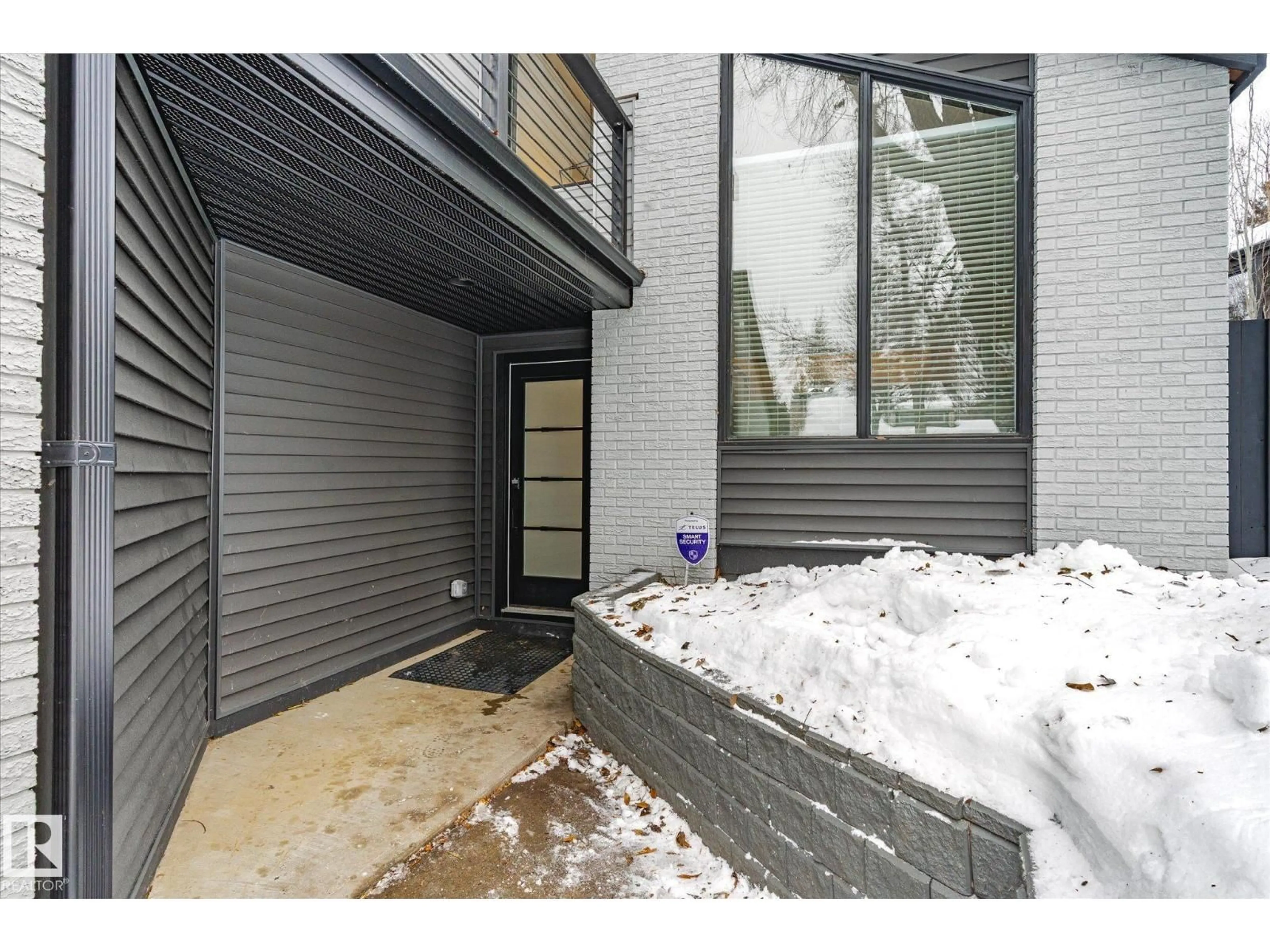 Indoor entryway for 38 WOODCREST AV, St. Albert Alberta T8N3H5