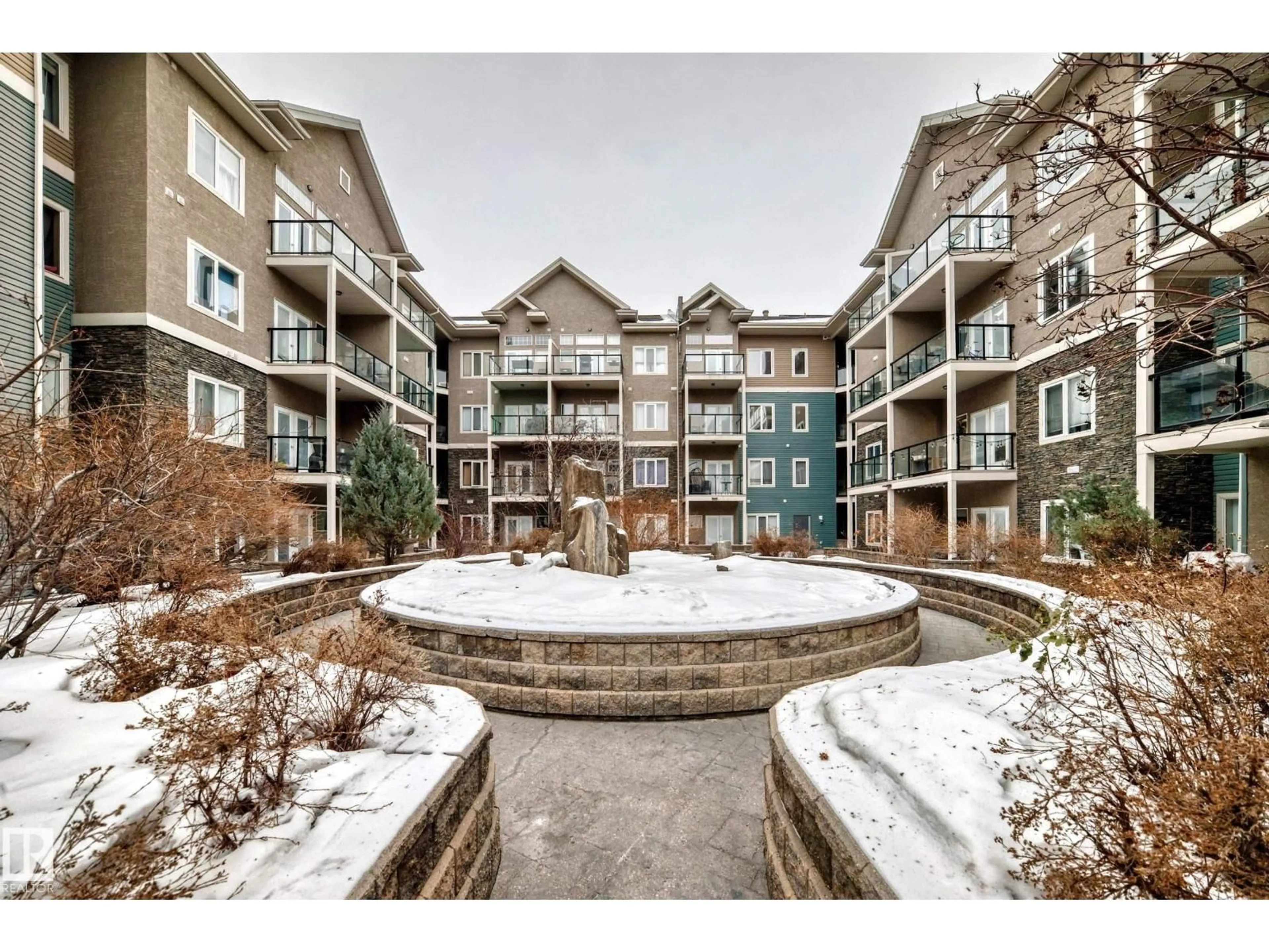 Unknown for NW - 348 10121 80 AV, Edmonton Alberta T6E0B9