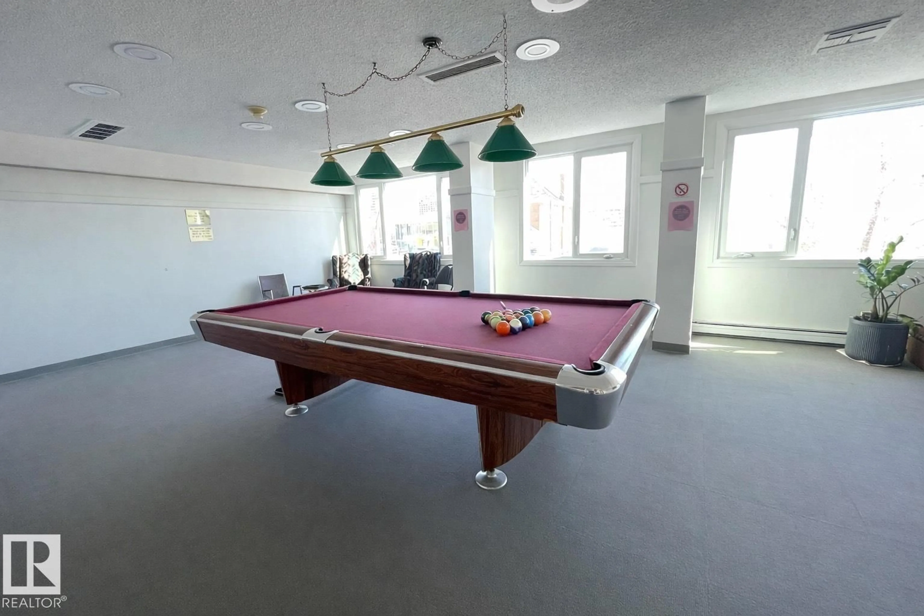 Pool for 1808 104 ST NW, Edmonton Alberta T5K2G5