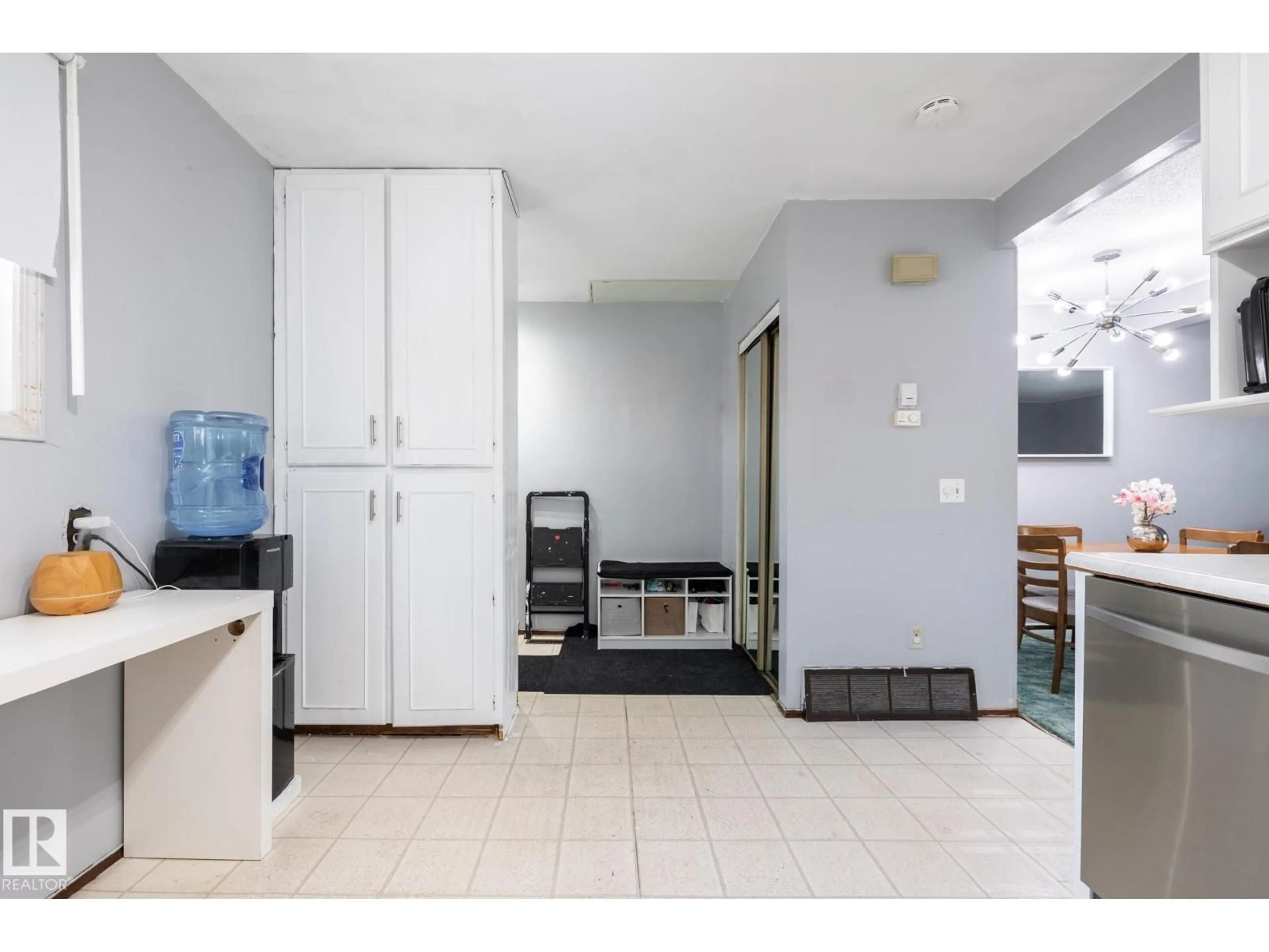 Unknown for 1346 LAKEWOOD RD, Edmonton Alberta T6K3P2