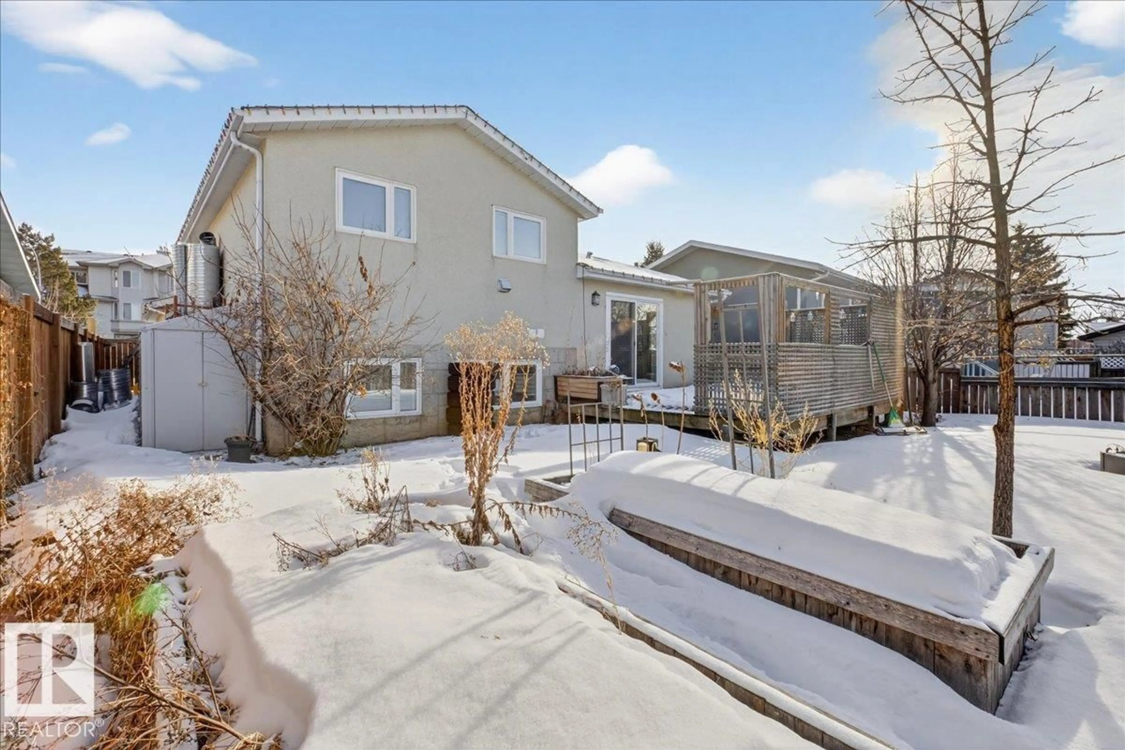 Unknown for 2516 42 ST, Edmonton Alberta T6L4M8