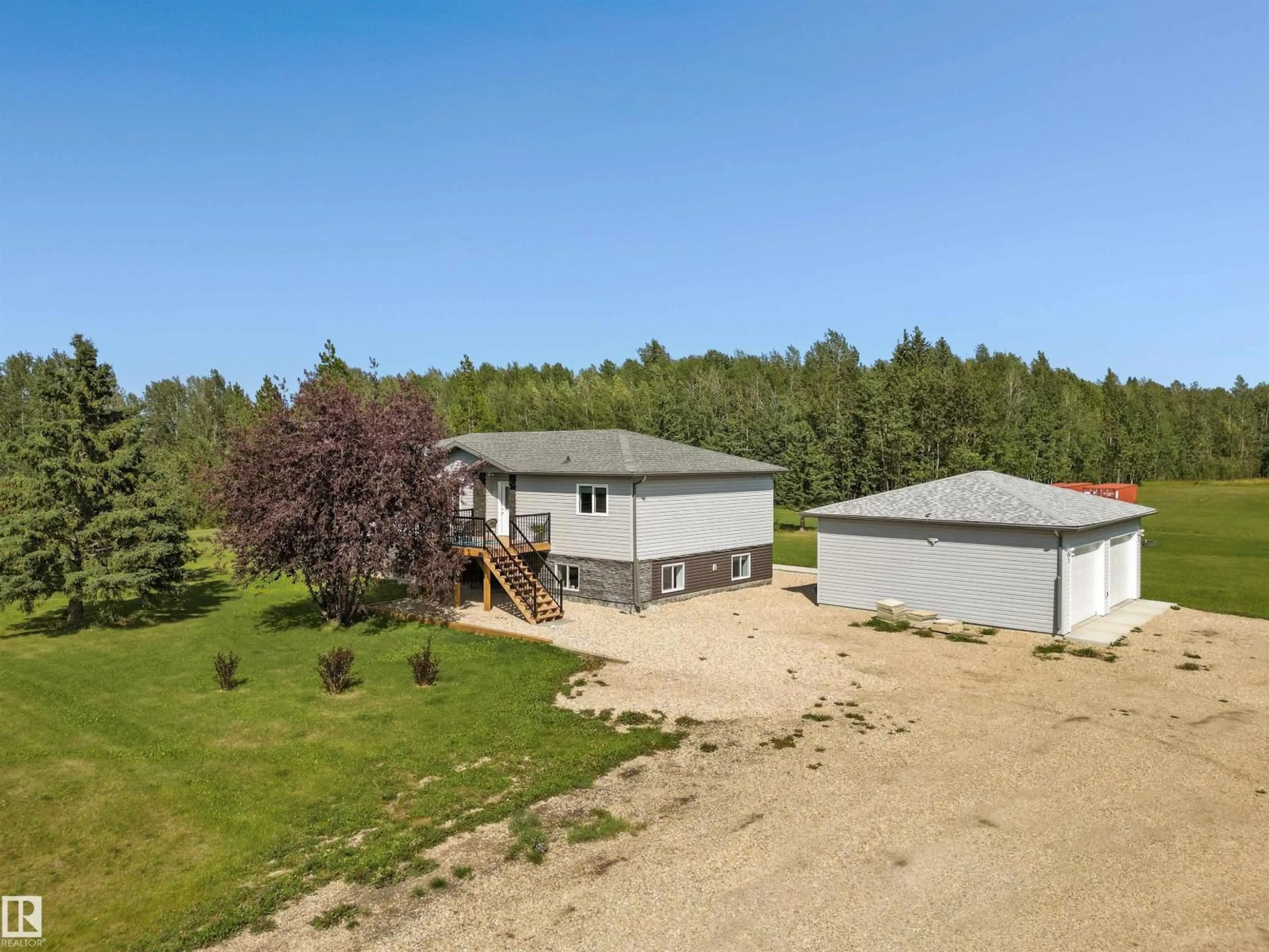 A pic from outside/outdoor area/front of a property/back of a property/a pic from drone, unknown for 49525 RGE ROAD 85, Rural Brazeau County Alberta T0E1Z0
