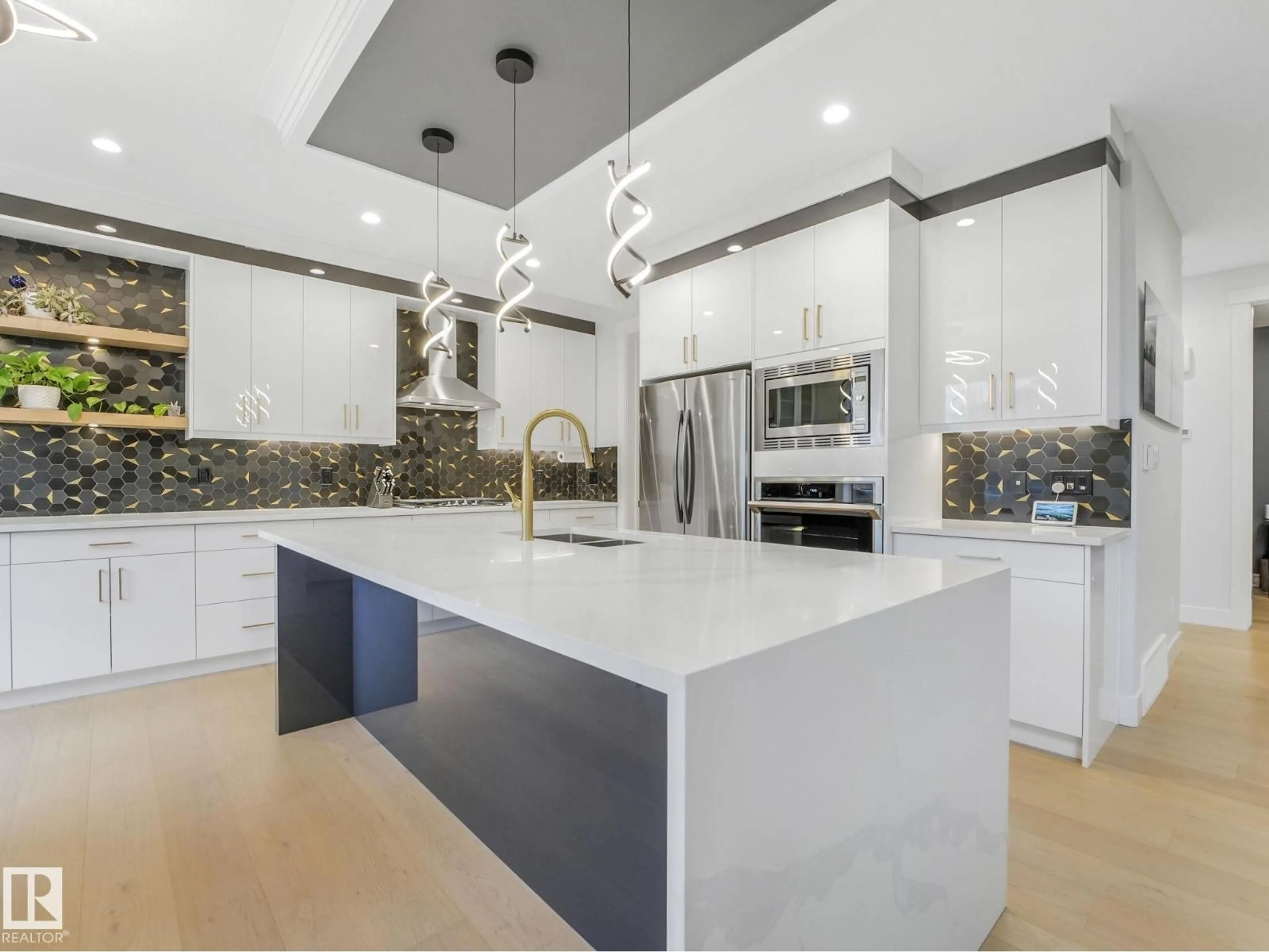 Contemporary kitchen, ceramic/tile floor for 53 AUTUMNWOOD CR, Spruce Grove Alberta T7X0J3