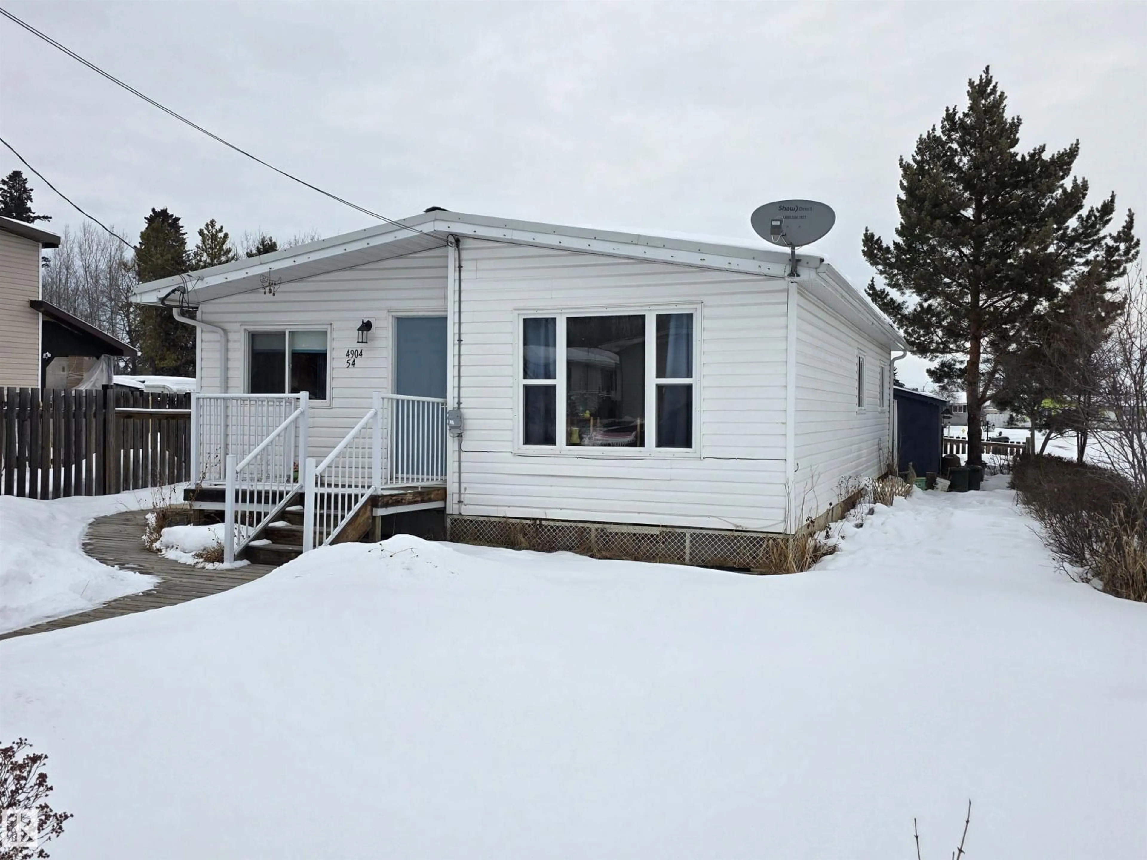 Home with vinyl exterior material, street for 4904 54 AV, Wildwood Alberta T0E2M0
