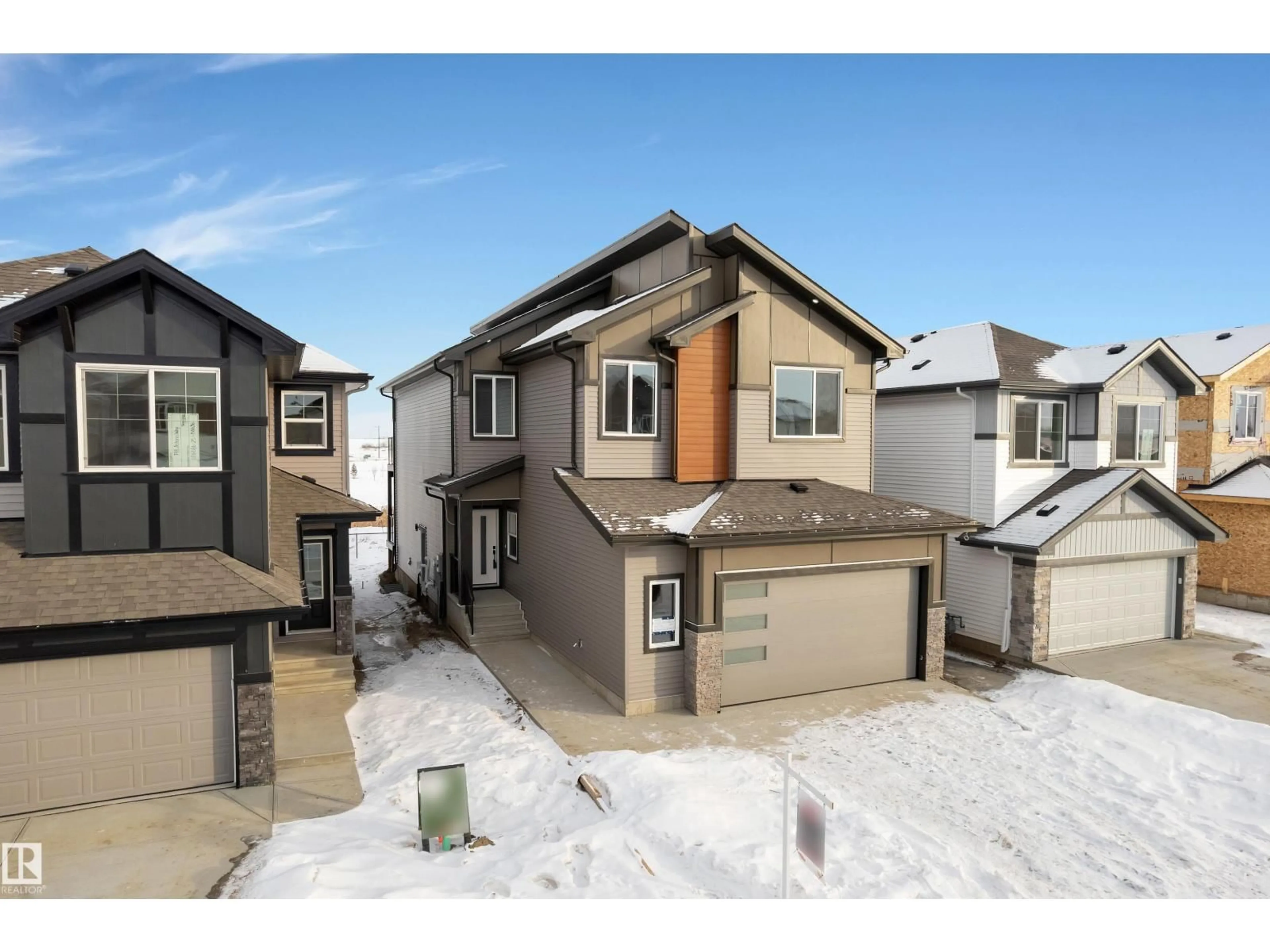 A pic from outside/outdoor area/front of a property/back of a property/a pic from drone, street for 752 ASTORIA WY, Devon Alberta T9G0M7