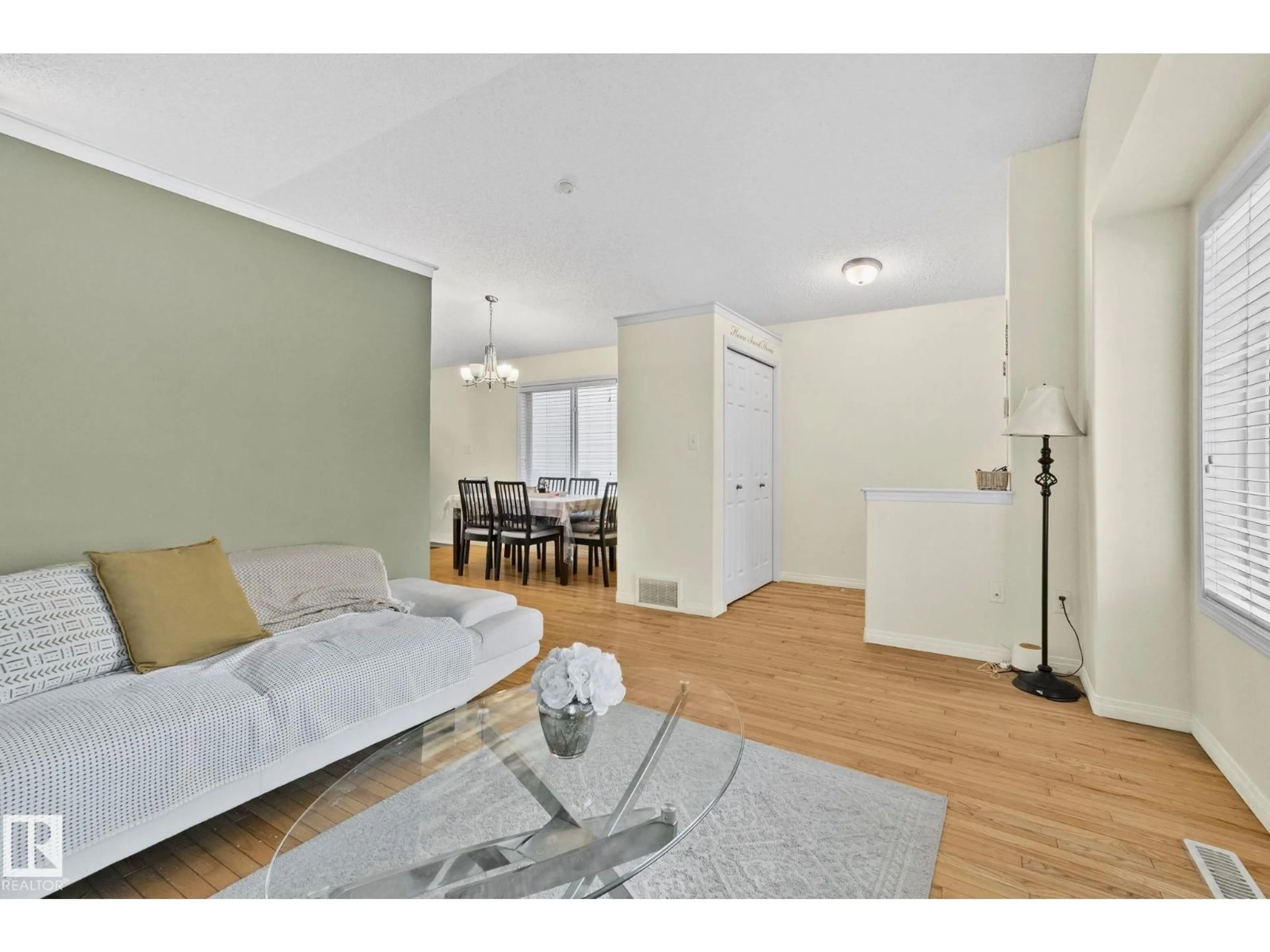 A pic of a room for 613 83 ST, Edmonton Alberta T6X1L6