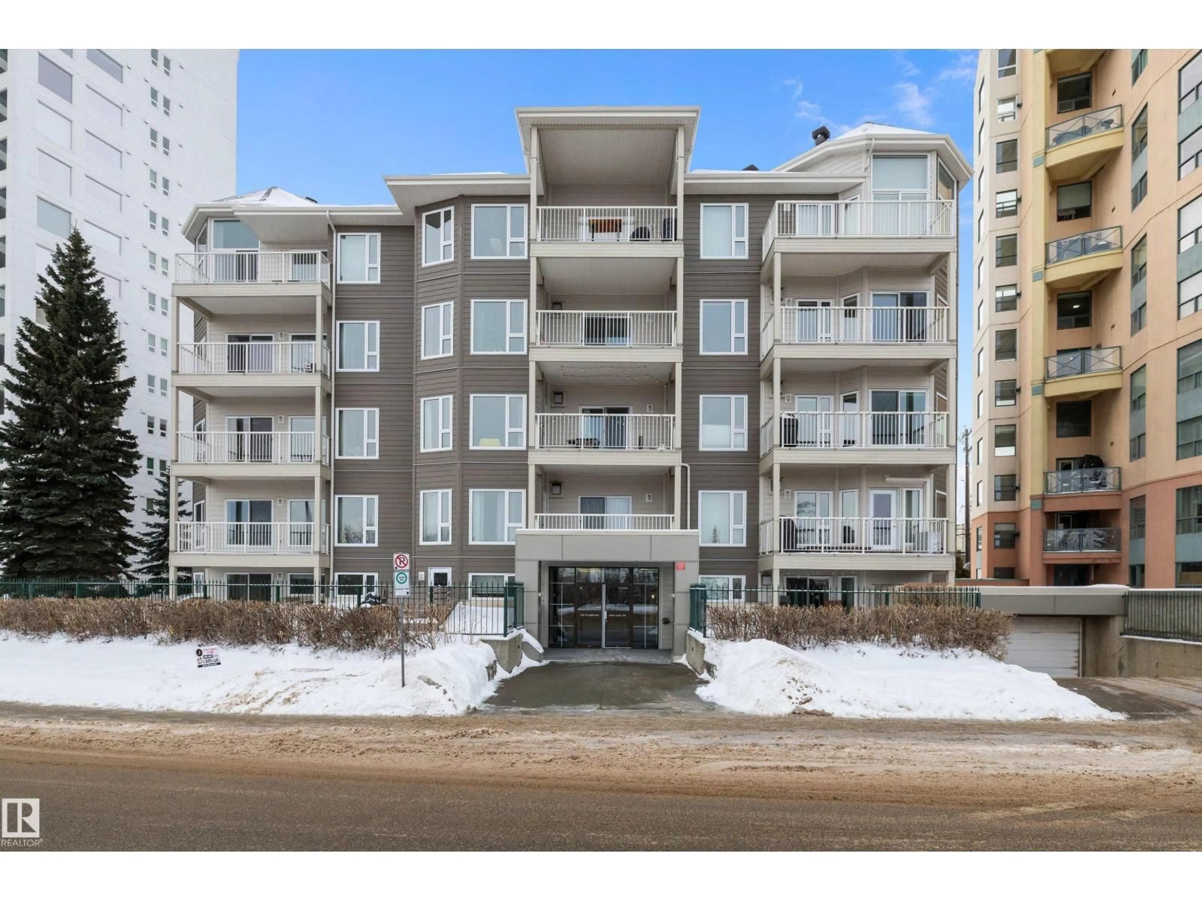 Unknown for #205 - 10809 SASKATCHEWAN DR, Edmonton Alberta T6E4S5
