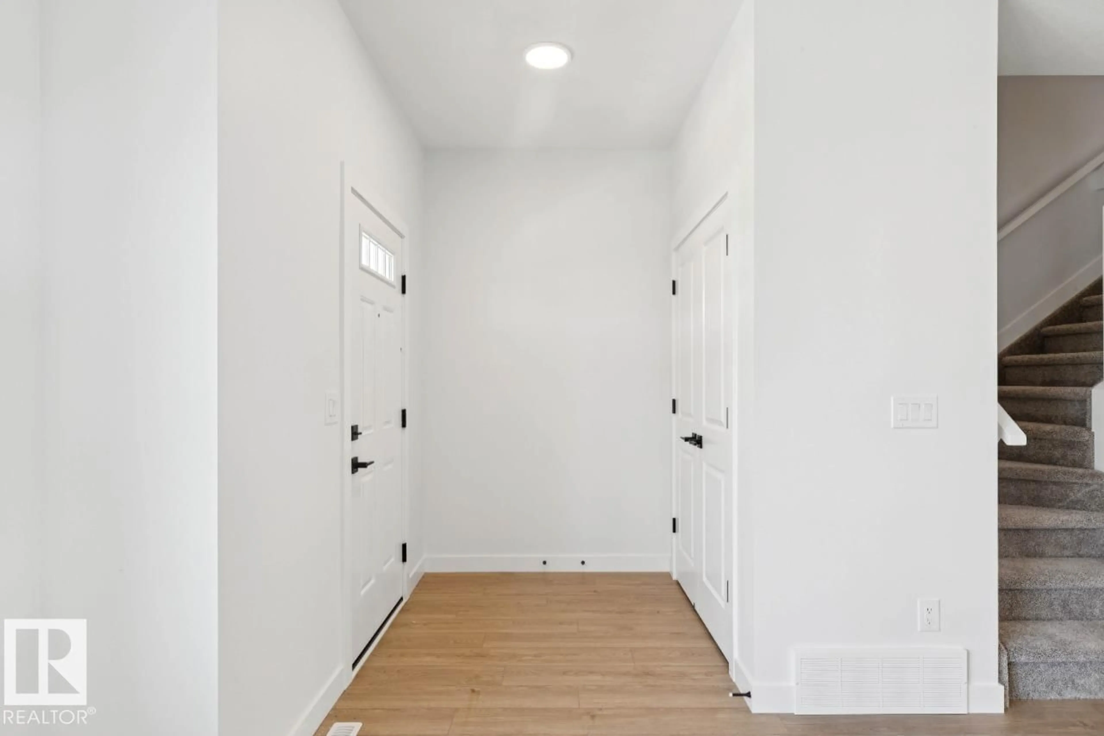 Indoor entryway for 241 WATTLE RD, Leduc Alberta T9E0T7