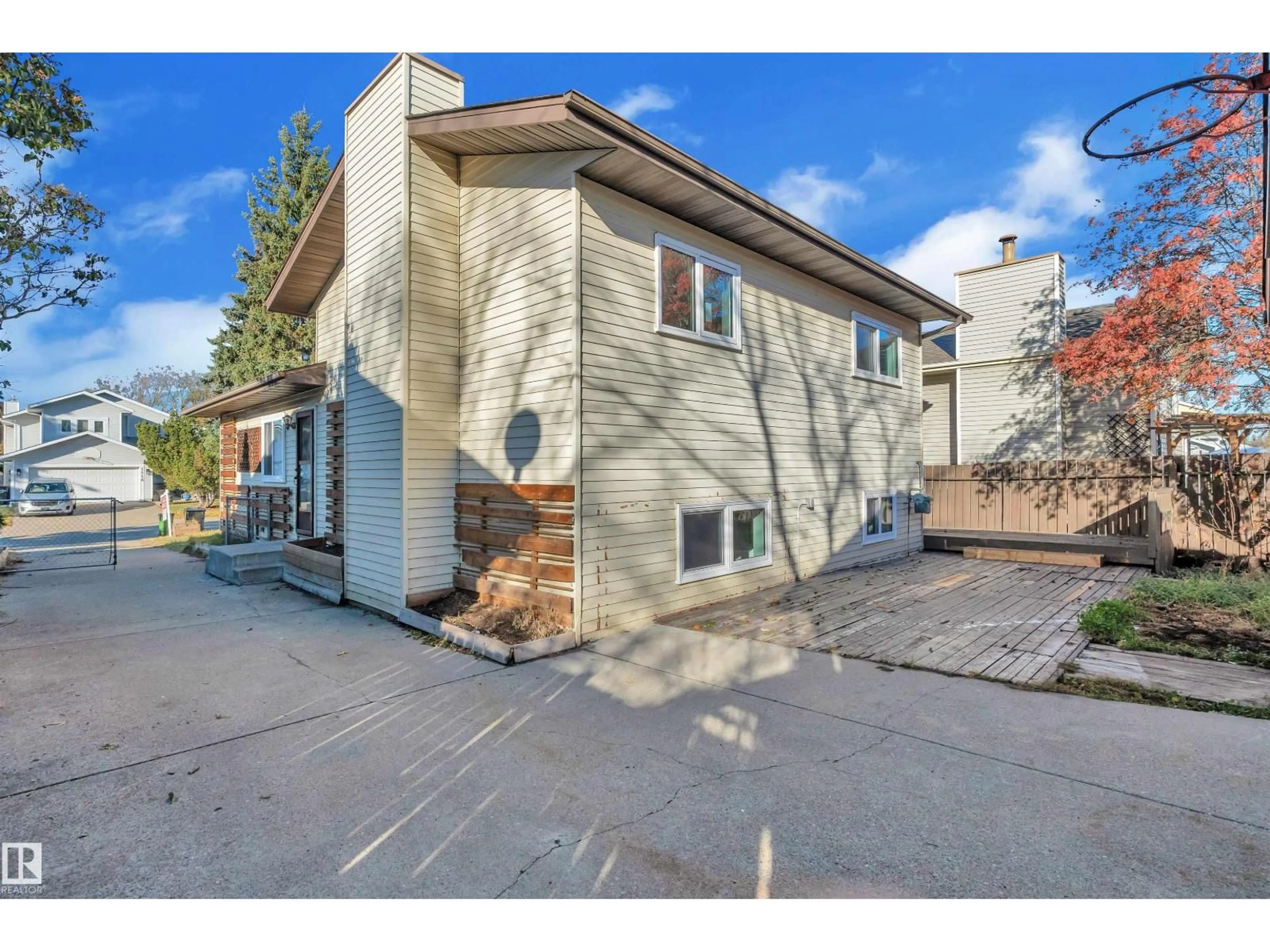 Unknown for 1111 49A ST, Edmonton Alberta T6L5X5