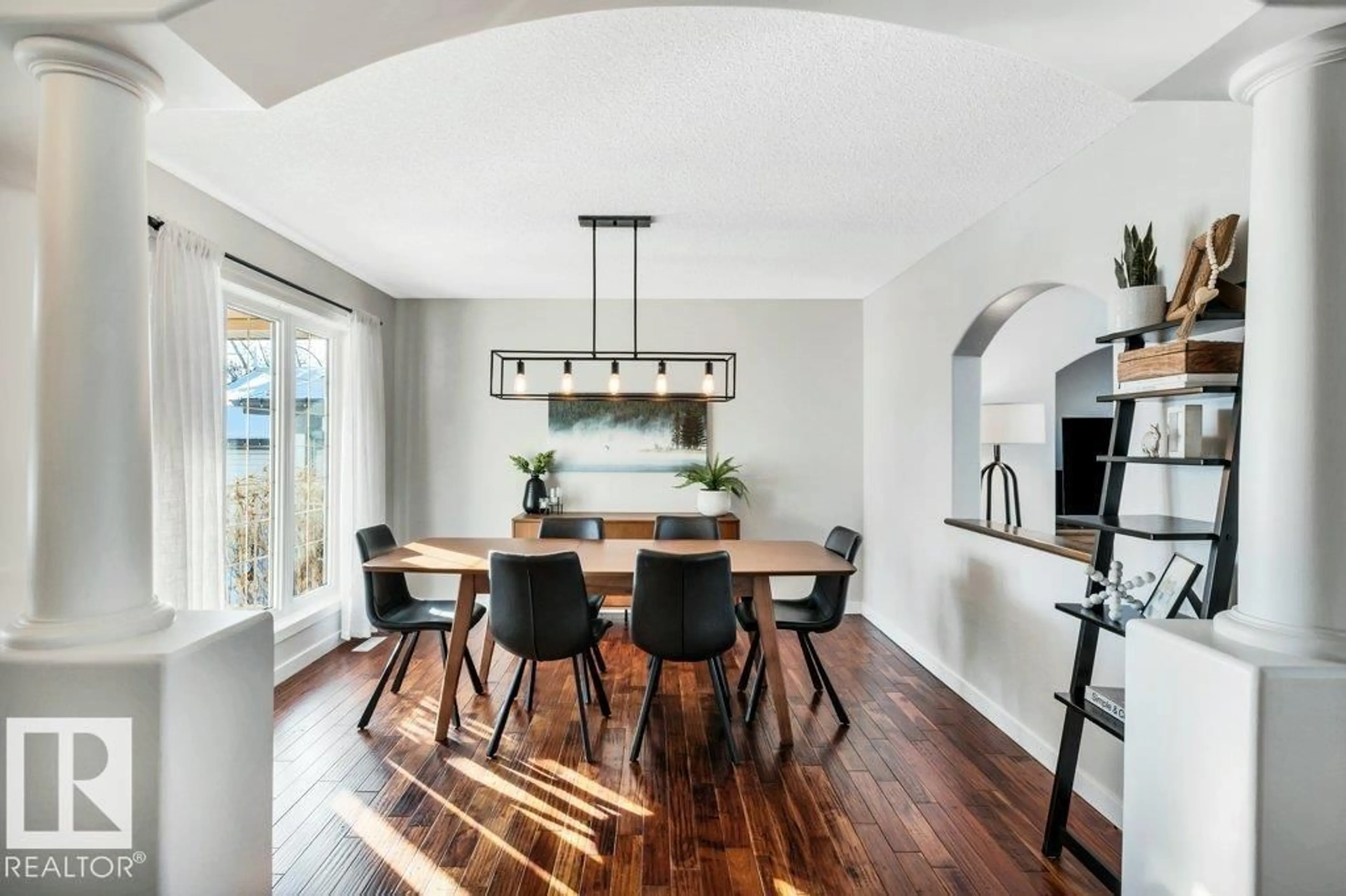 Dining room, wood/laminate floor for 14 DUNFIELD CR, St. Albert Alberta T8N6R7