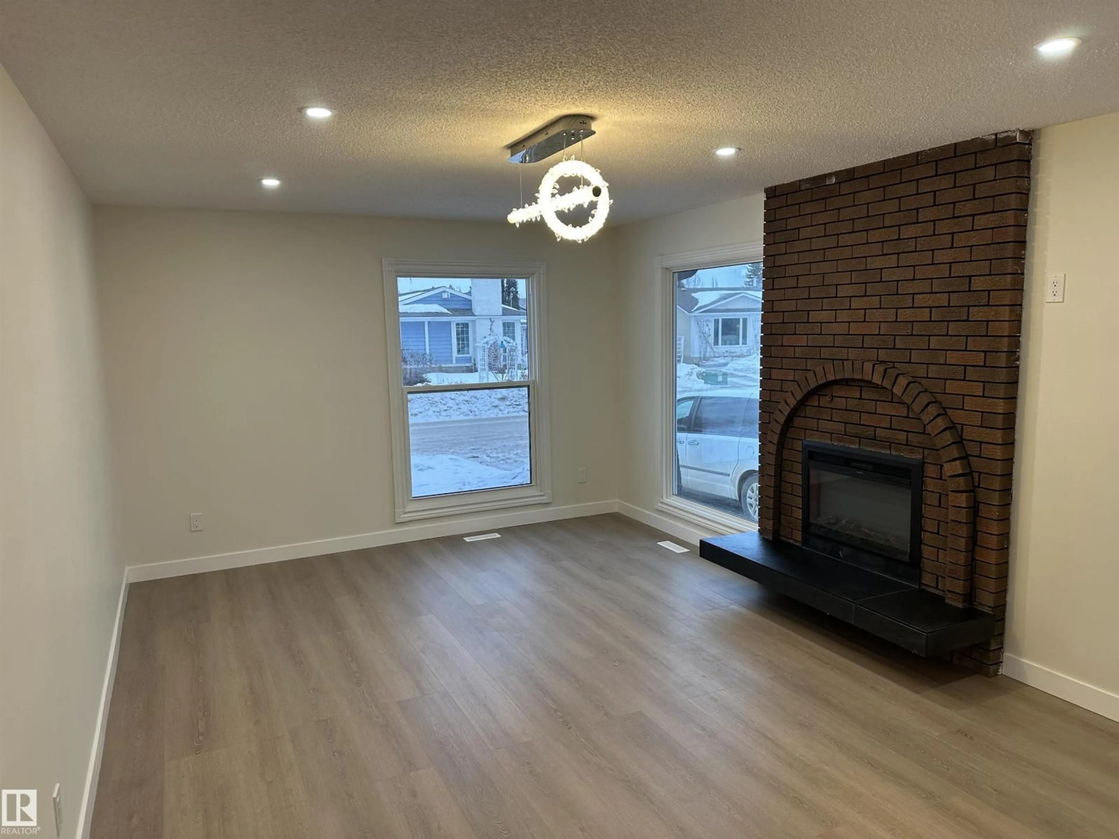 A pic of a room for 3043 142 AV, Edmonton Alberta T5Y1J1