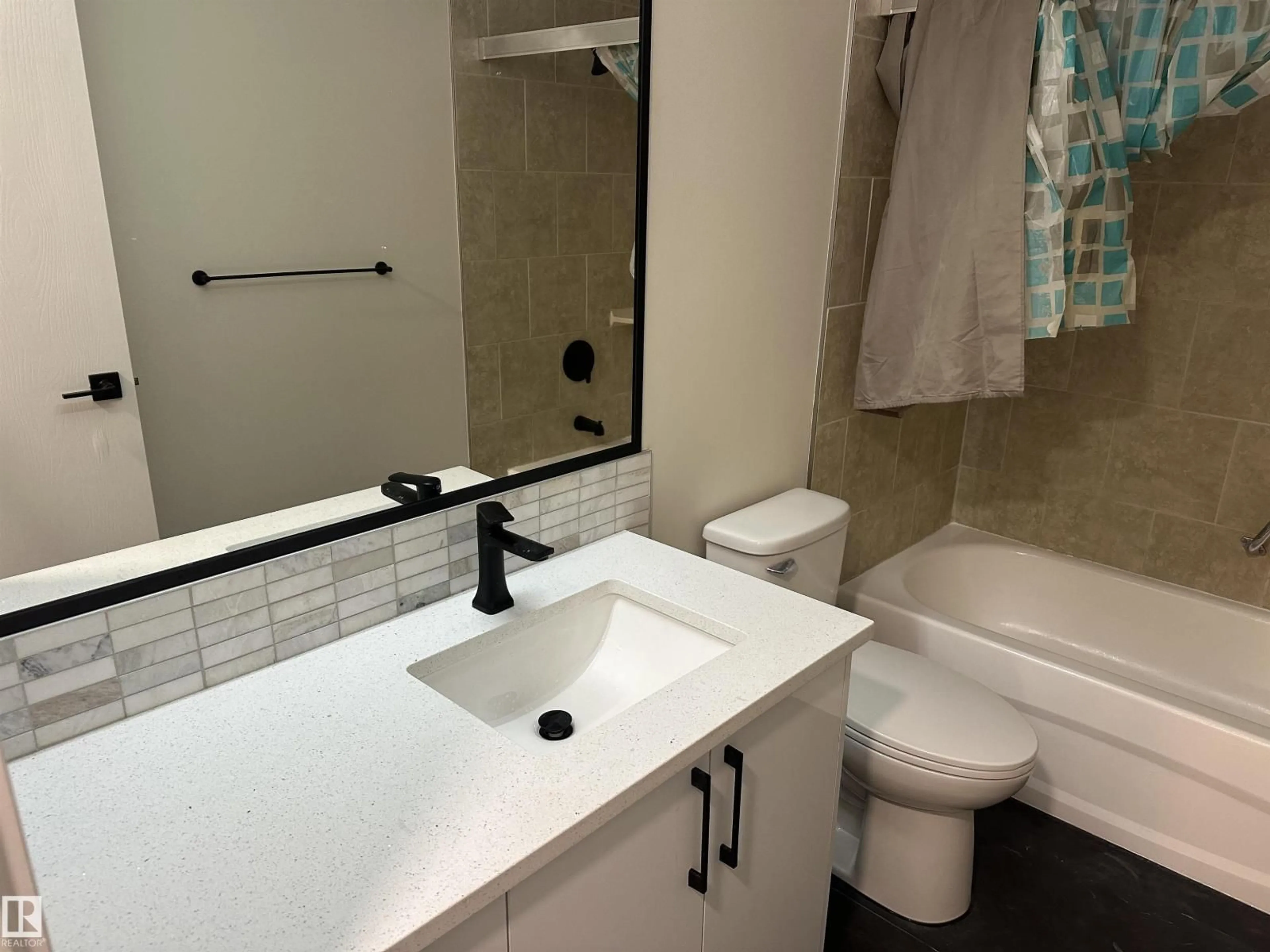 Standard bathroom, ceramic/tile floor for 3043 142 AV, Edmonton Alberta T5Y1J1
