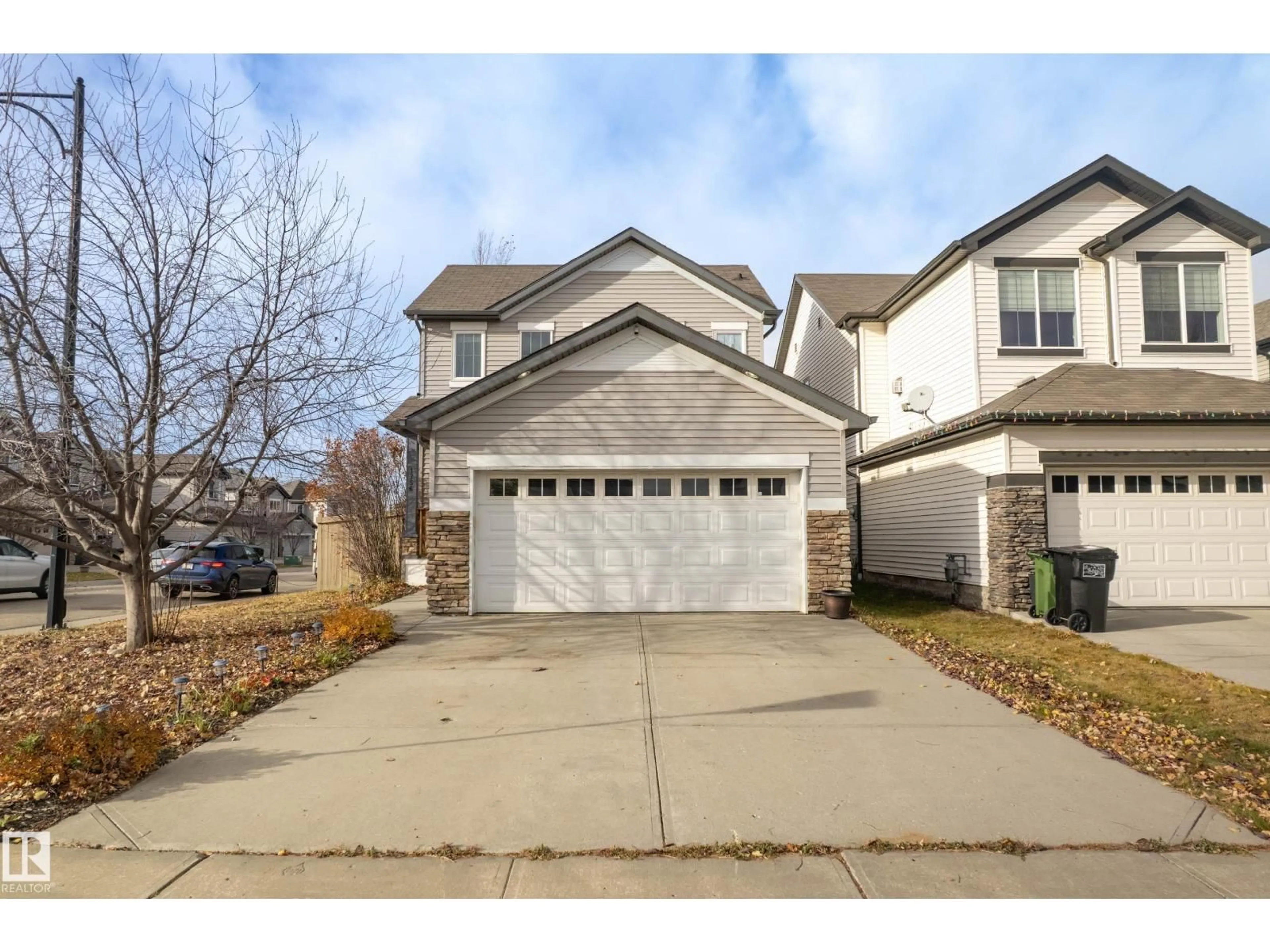 Unknown for SW - 1756 63 ST, Edmonton Alberta T6X0S1