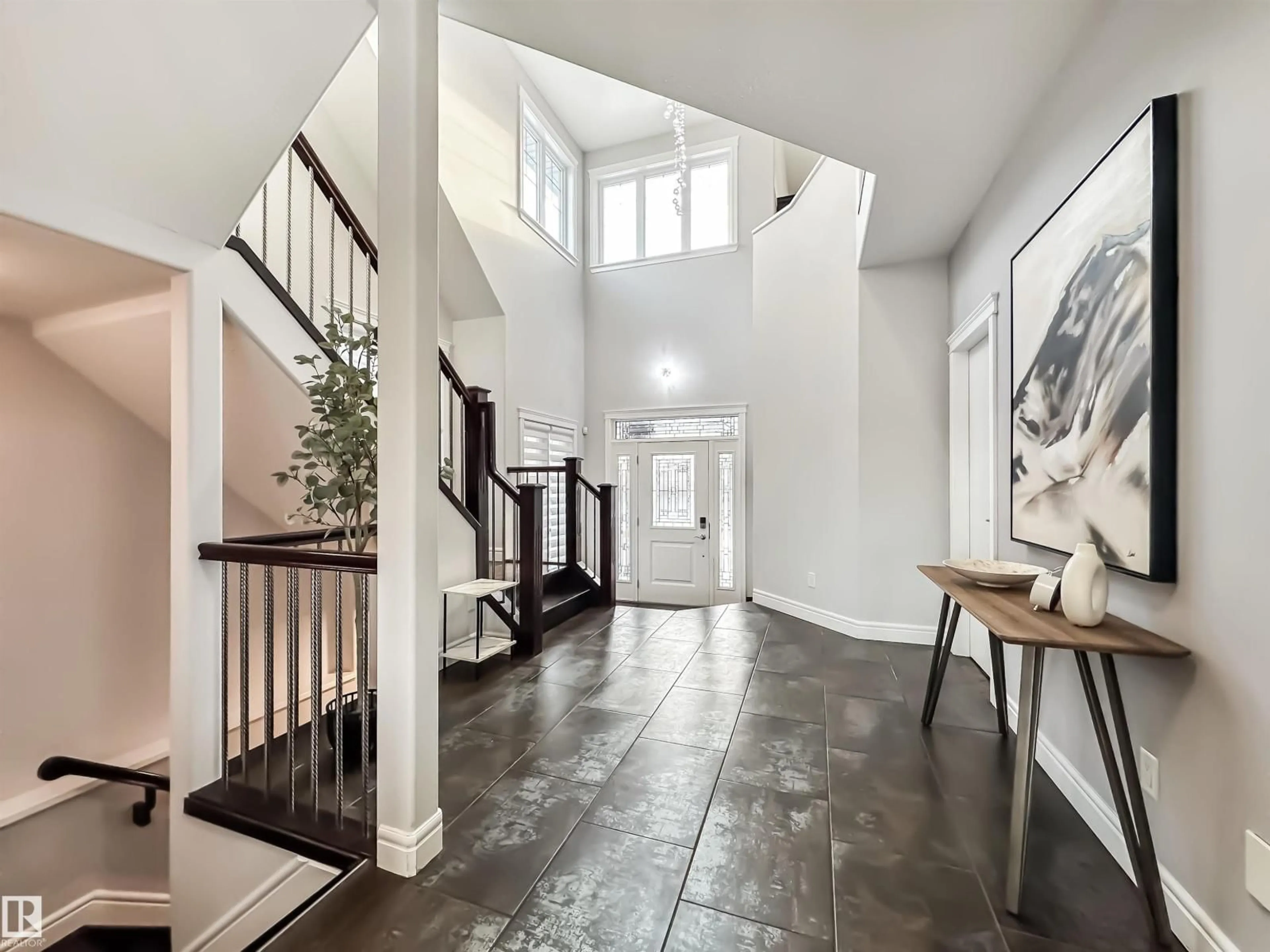 Indoor entryway for 3438 WEST LD NW, Edmonton Alberta T6W0T4