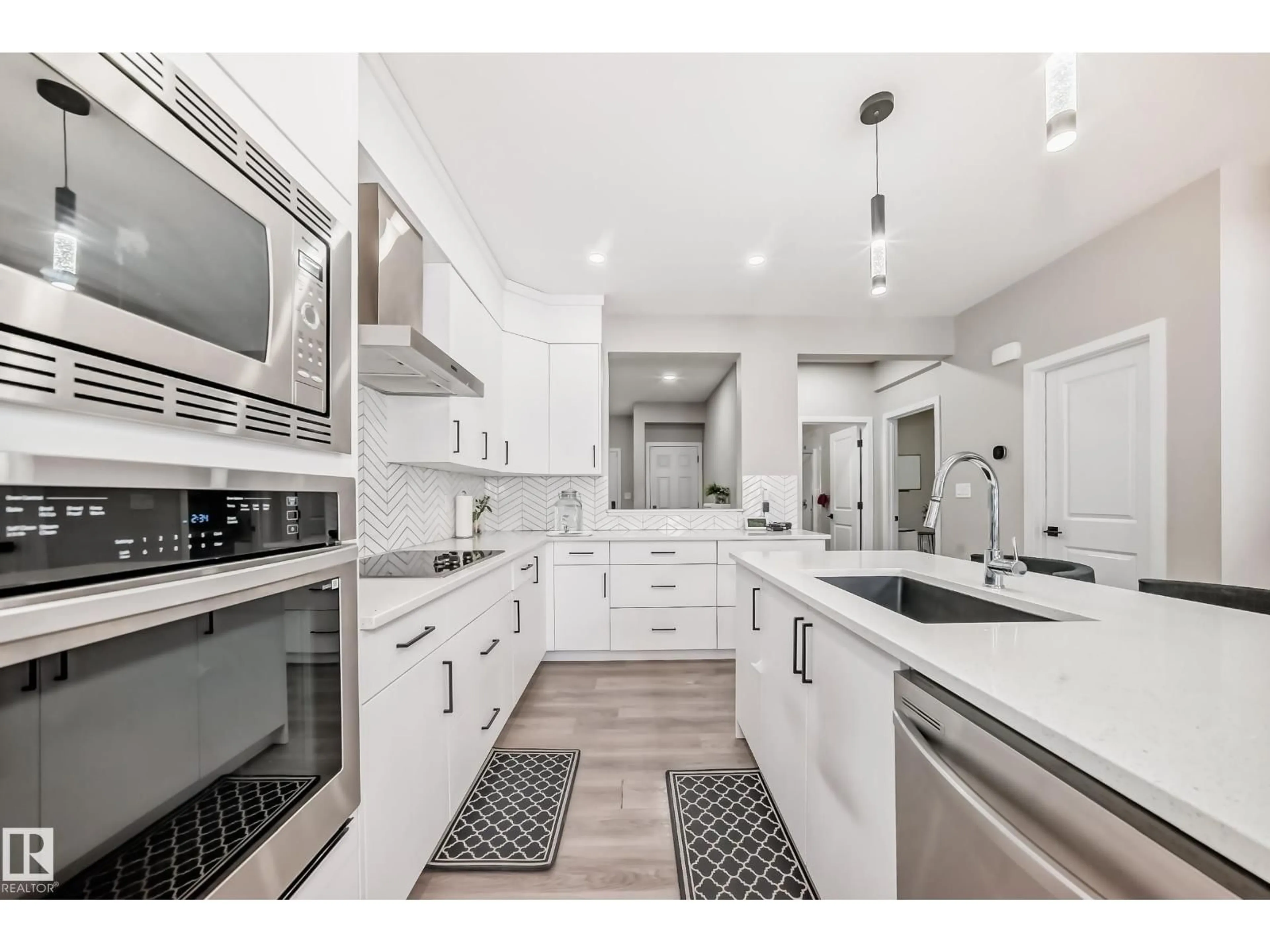 Open concept kitchen, ceramic/tile floor for 4930 HAWTHORN PL, Edmonton Alberta T6X3A8