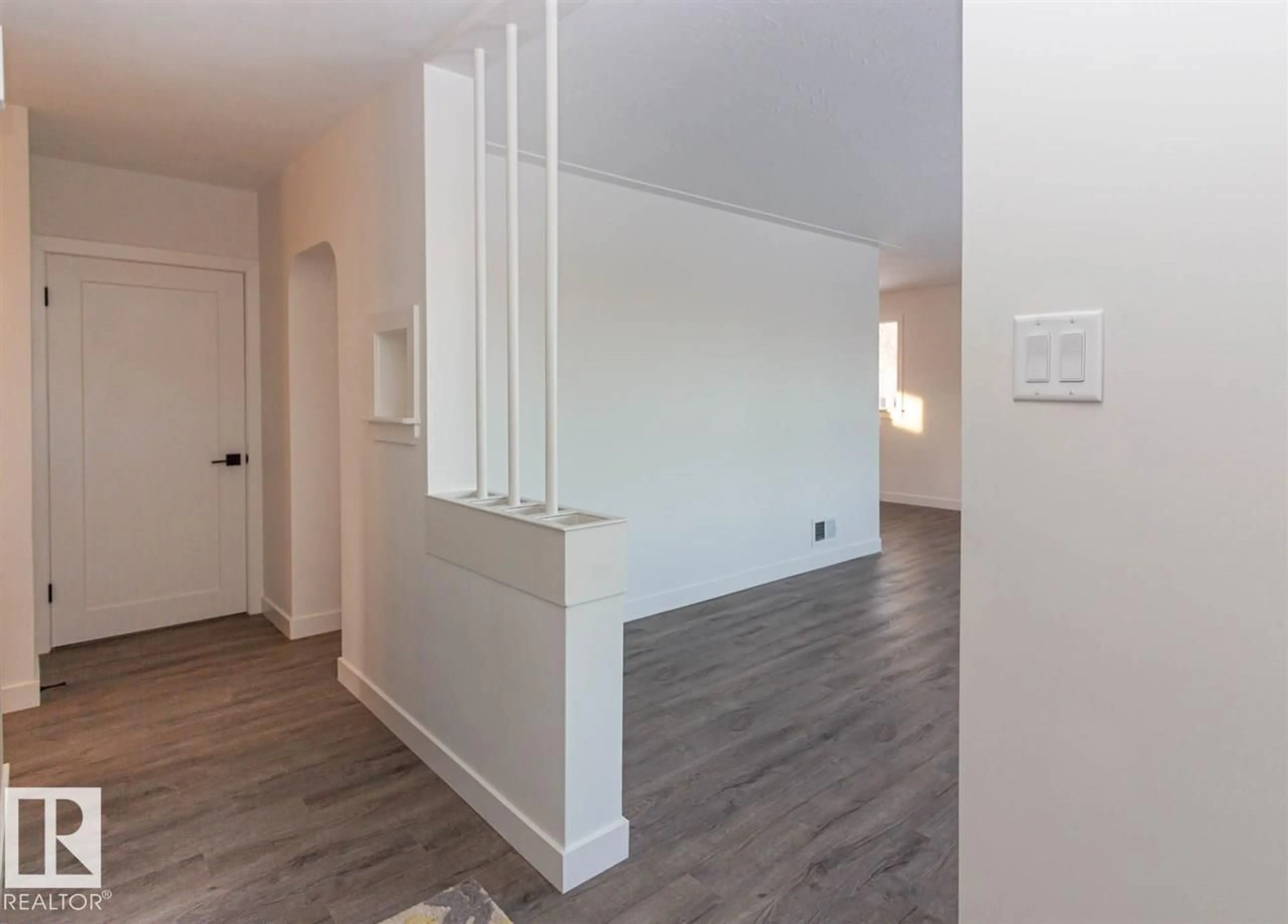 Unknown for 10536 76 ST, Edmonton Alberta T6A3B3