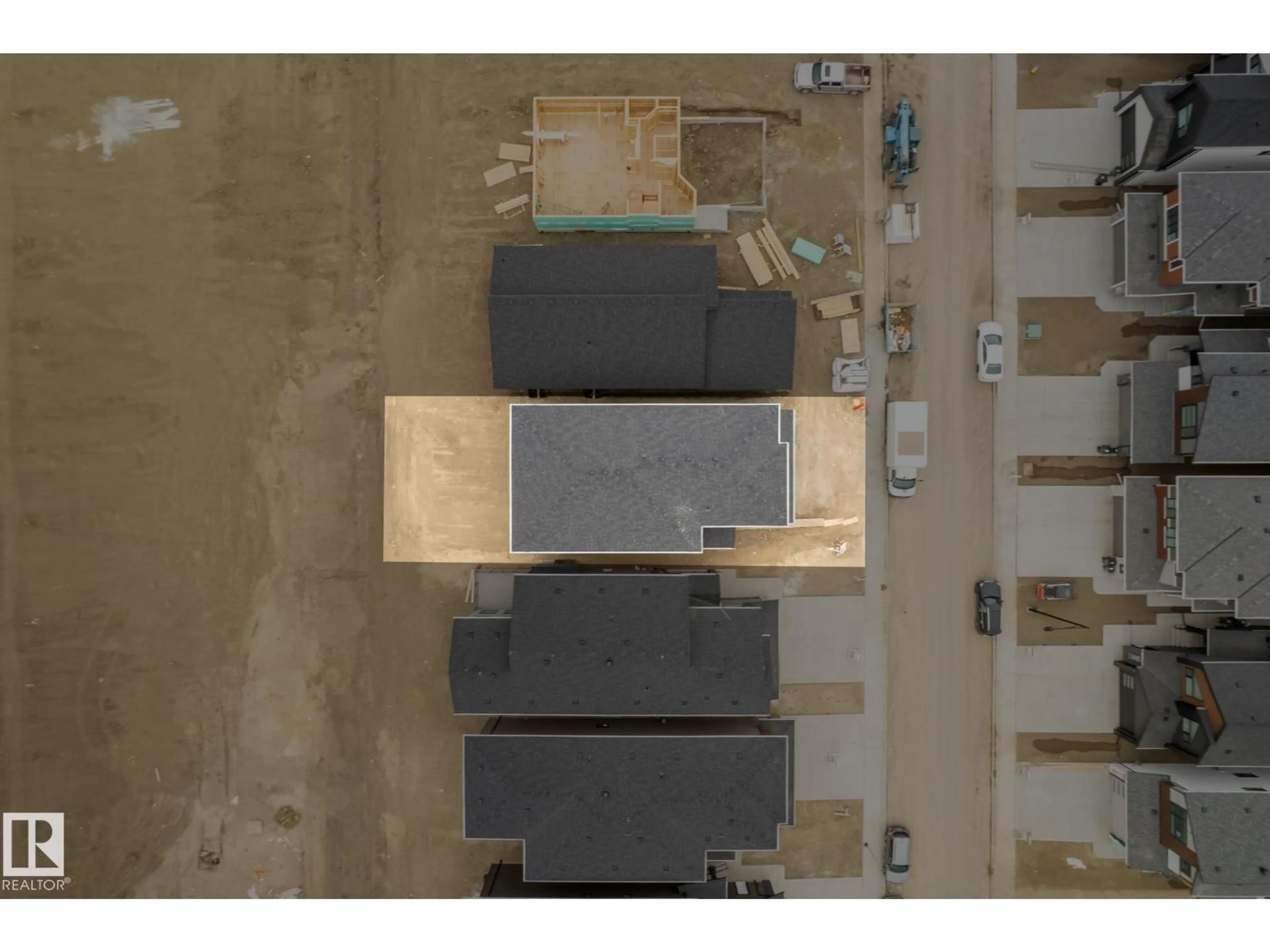 Unknown for 7095 KIVIAQ CR, Edmonton Alberta T6W5N7