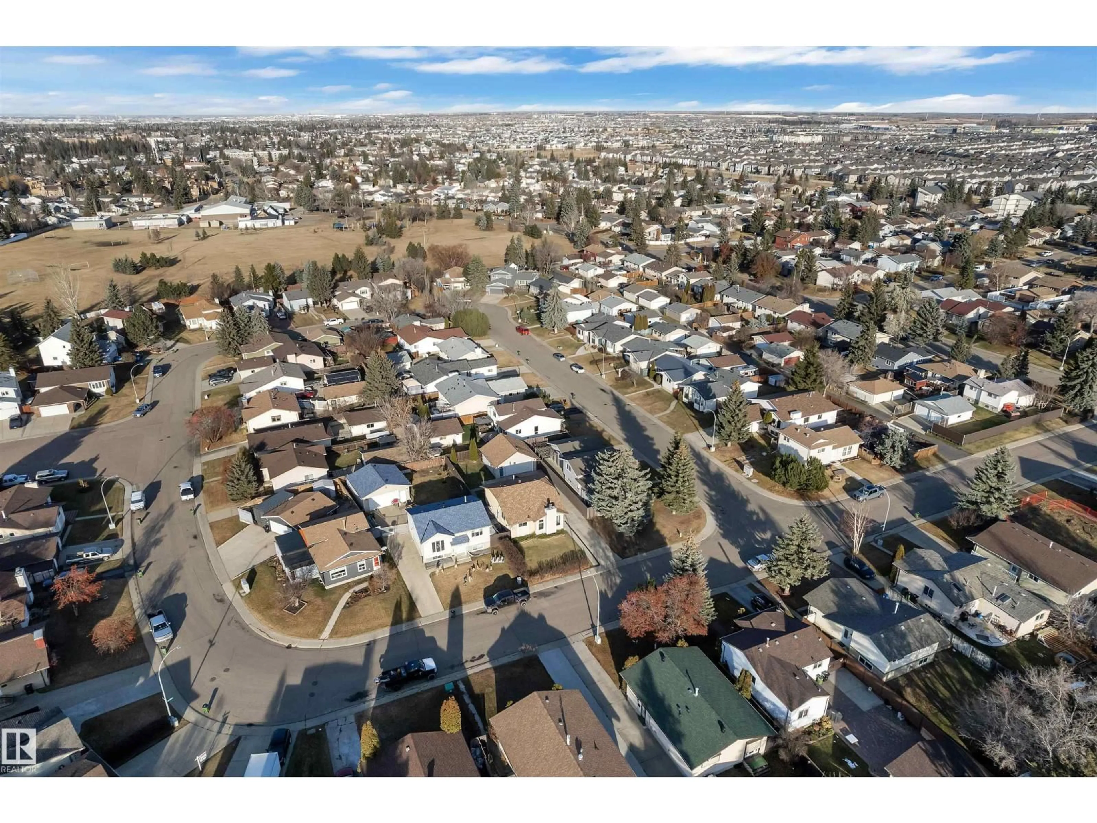 A pic from outside/outdoor area/front of a property/back of a property/a pic from drone, street for 3808 17A AV, Edmonton Alberta T6L2R4