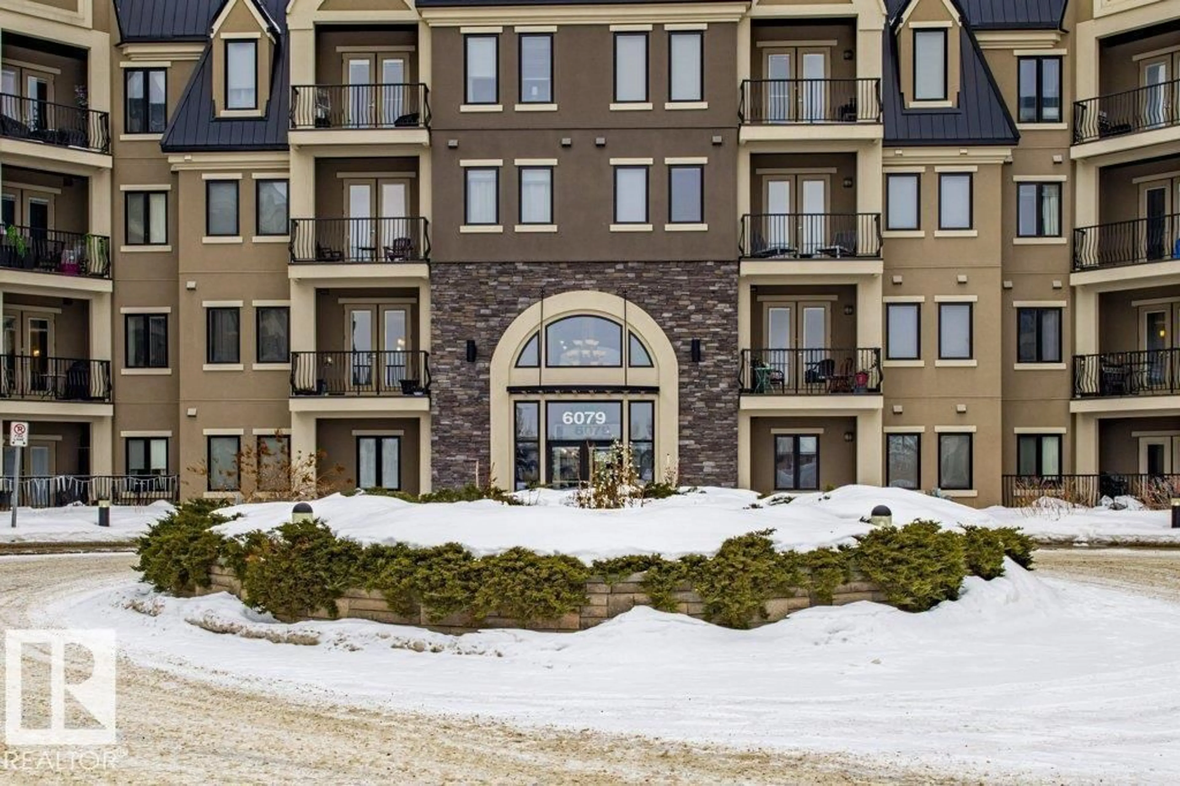 Indoor foyer for 6079 - 149 MAYNARD WY, Edmonton Alberta T6R0R5