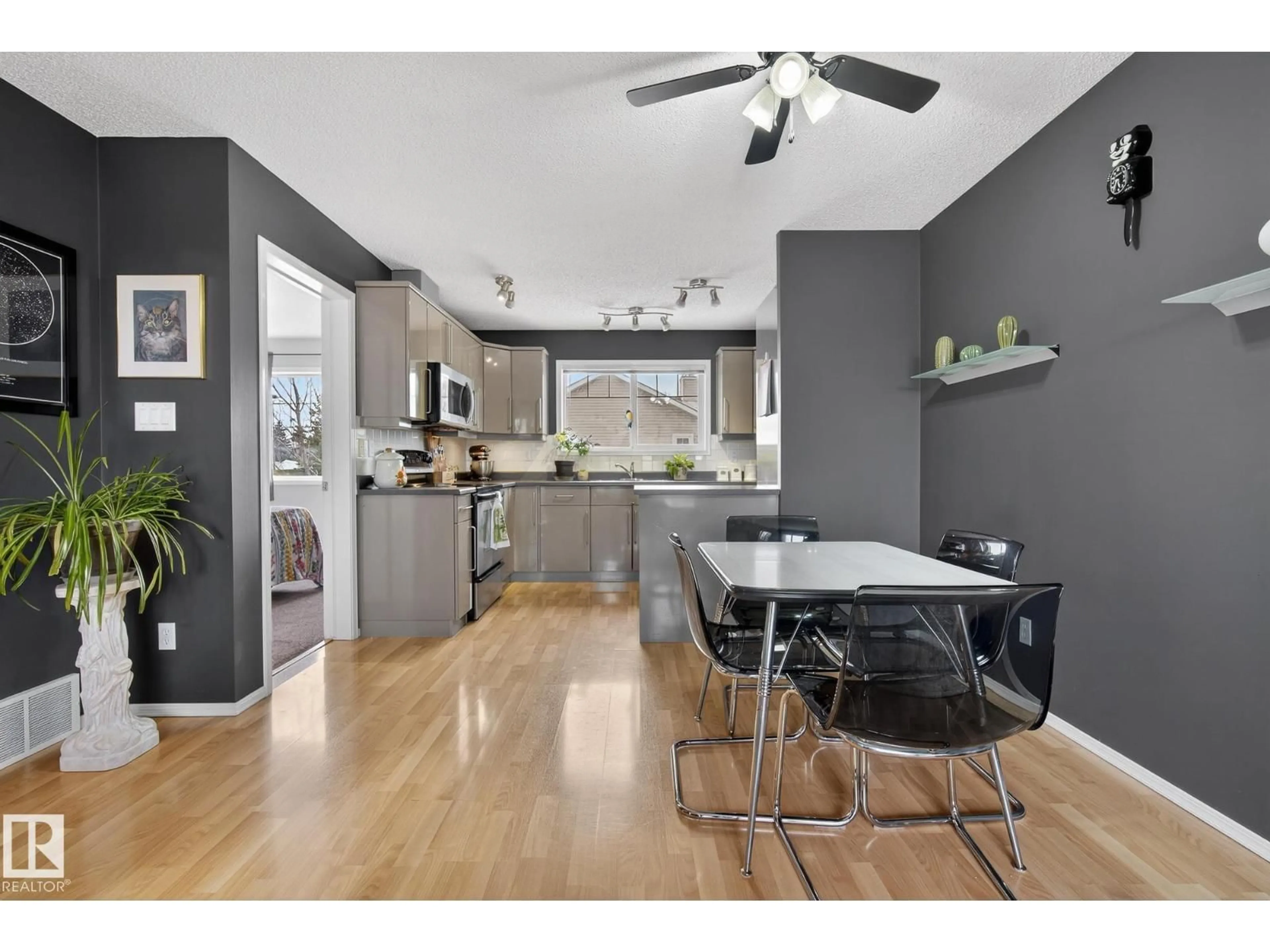 Open concept kitchen, wood/laminate floor for 70 - 13 CAVAN RD, Sherwood Park Alberta T8H2W9