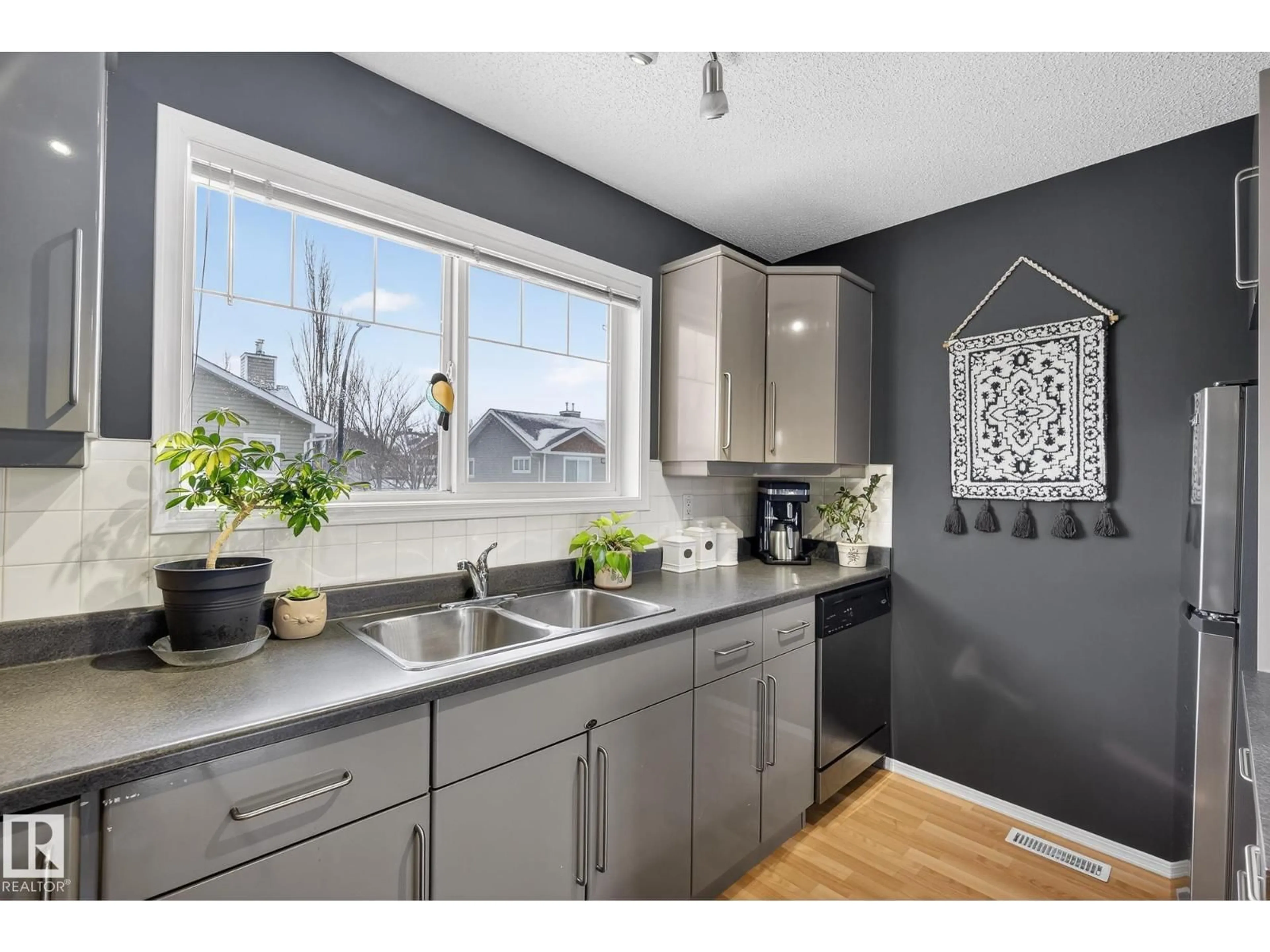 Open concept kitchen, unknown for 70 - 13 CAVAN RD, Sherwood Park Alberta T8H2W9