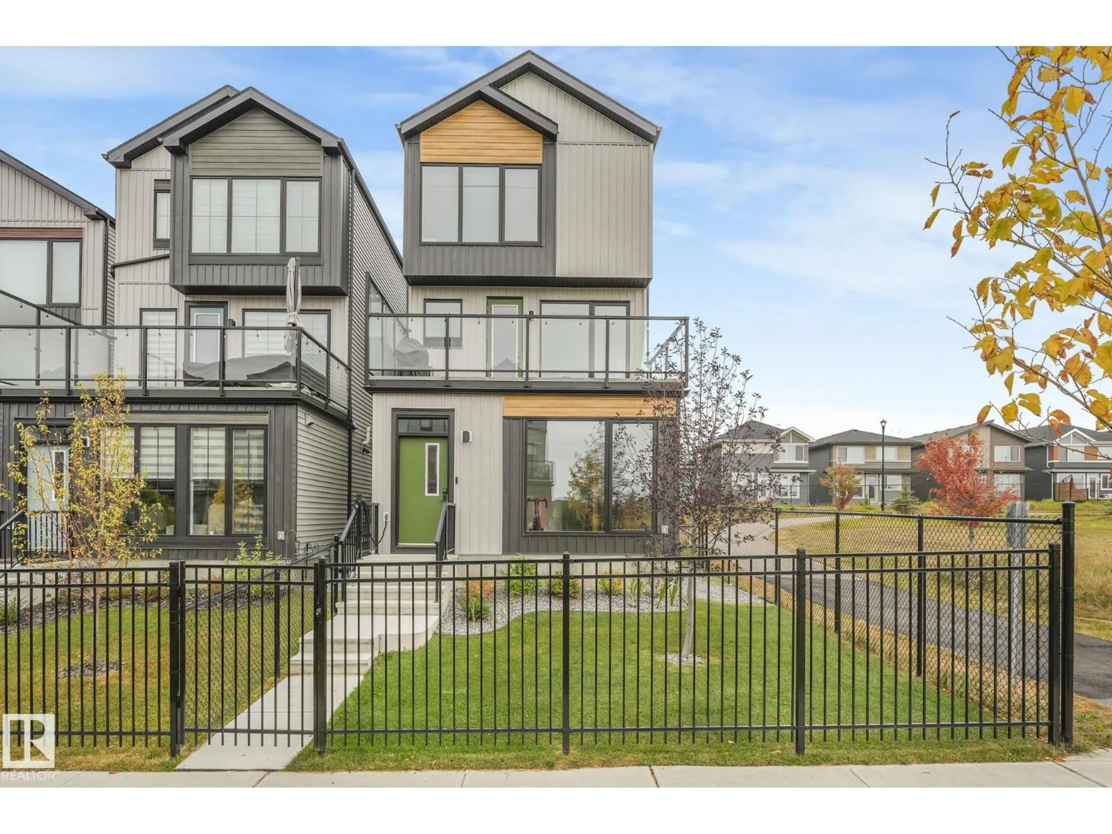 Home with vinyl exterior material, street for SW - 488 38A ST, Edmonton Alberta T6X6X2