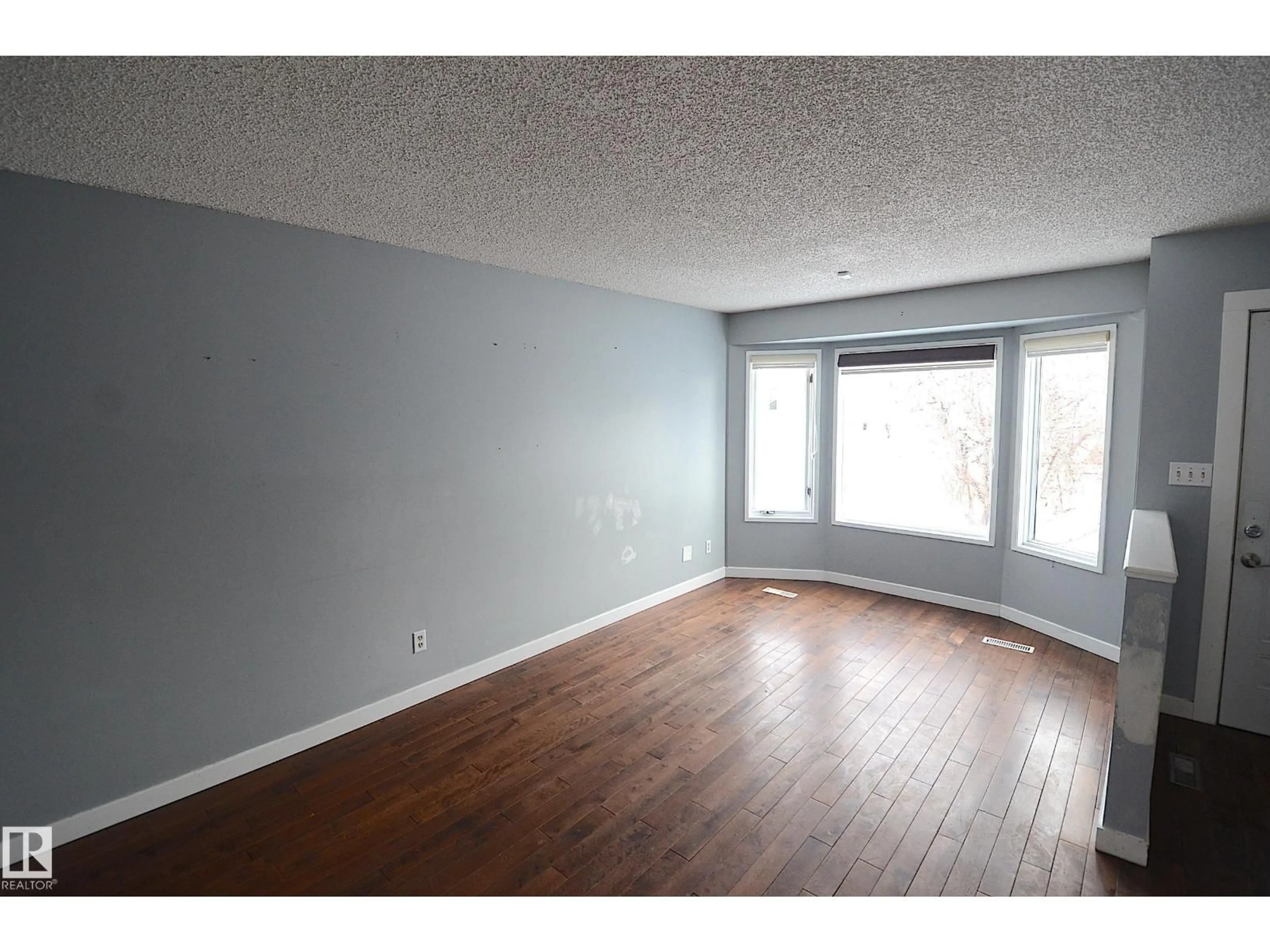 A pic of a room for 576 RAINBOW CR, Sherwood Park Alberta T8A5N6
