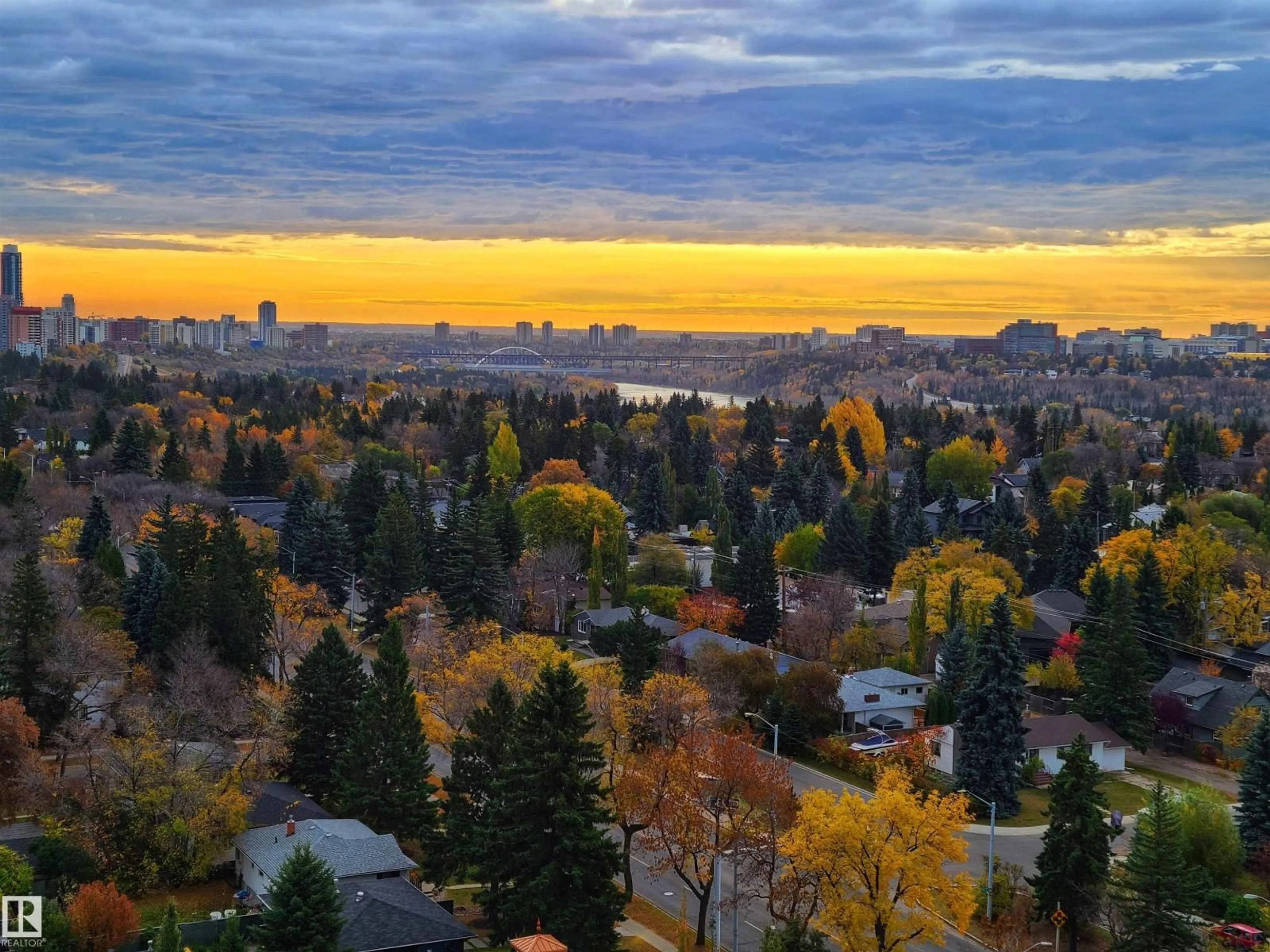 A pic from outside/outdoor area/front of a property/back of a property/a pic from drone, unknown for 1513 STONY PLAIN RD, Edmonton Alberta T5N3R2