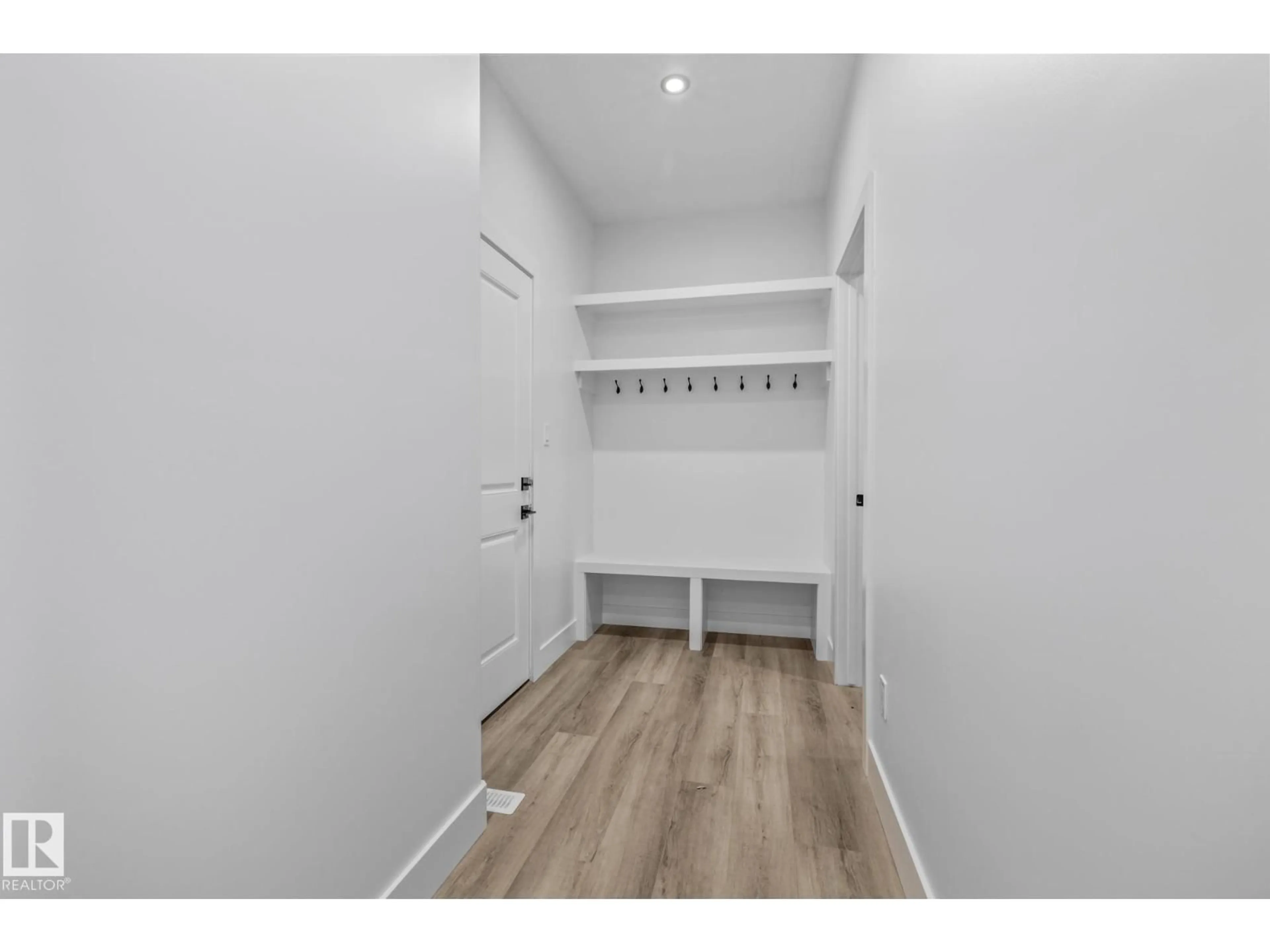 Indoor entryway for 135 FICUS WY, Fort Saskatchewan Alberta T8L1X8