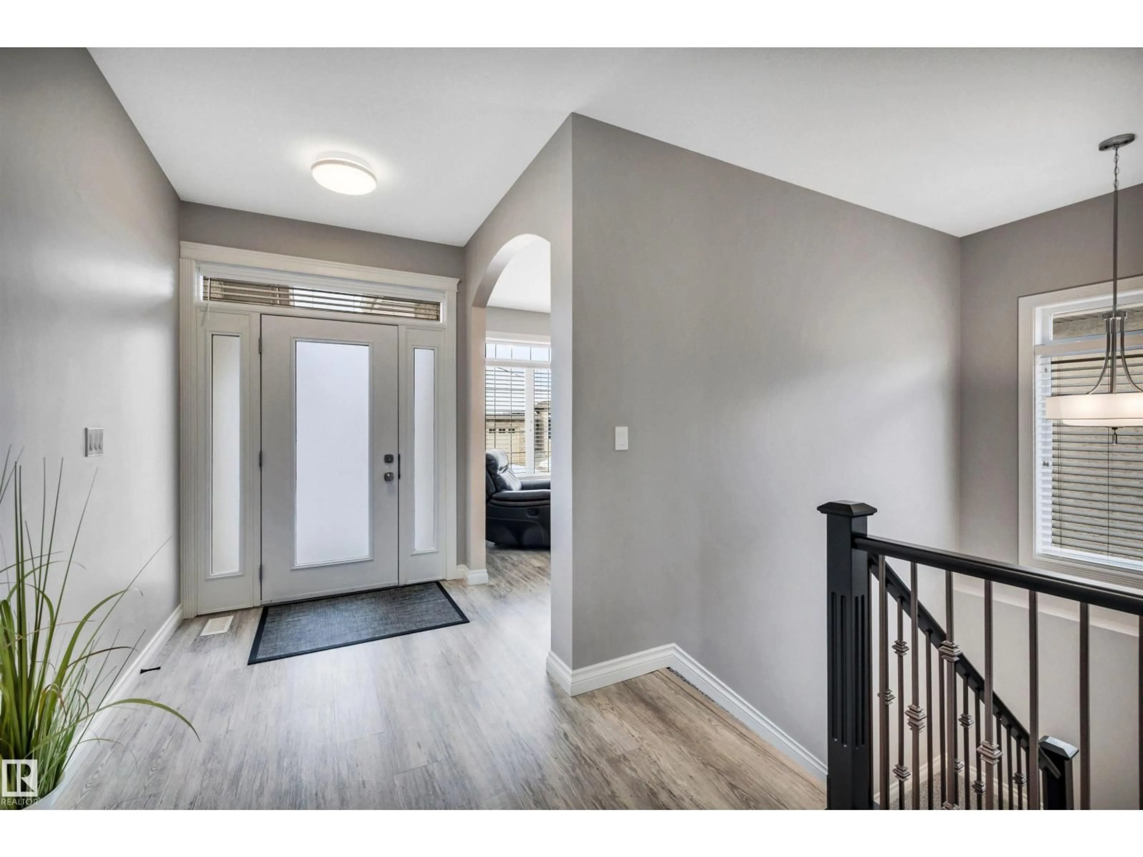 Indoor entryway for 22 61 LAFLEUR DRIVE, St. Albert Alberta T8N0X5