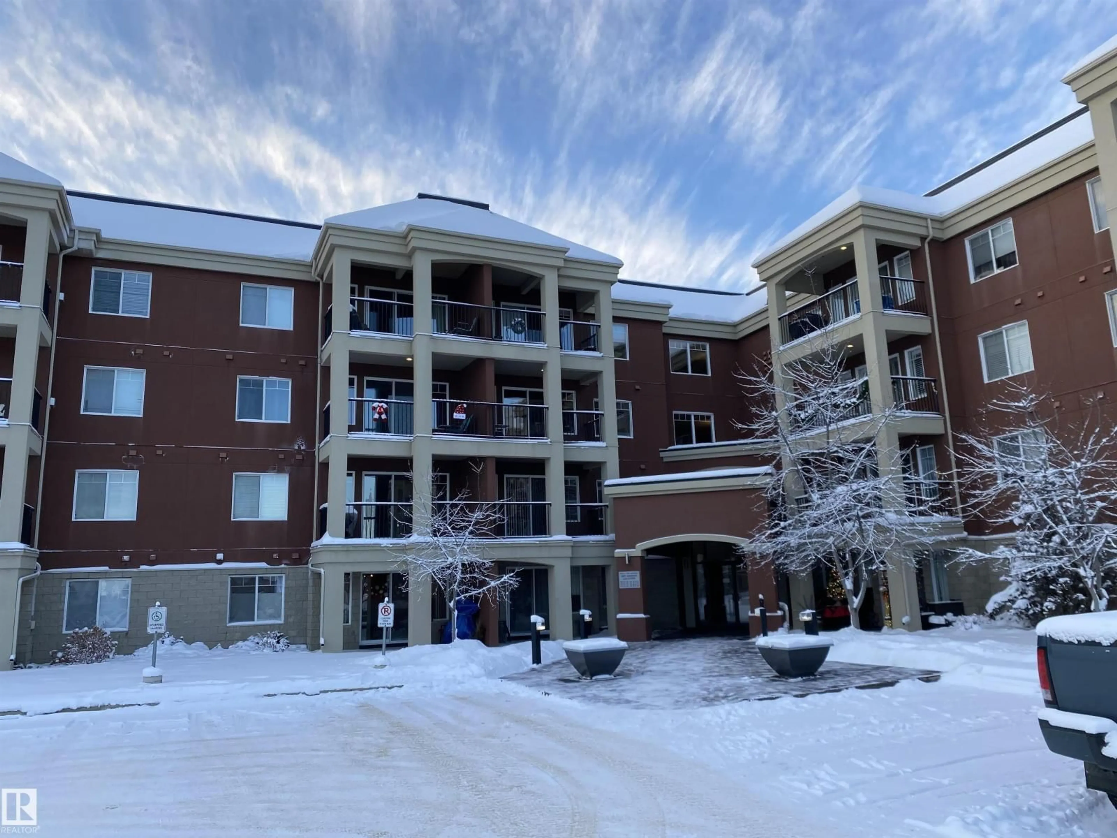 Unknown for 240 - 300 PALISADES WY, Sherwood Park Alberta T8H2T9