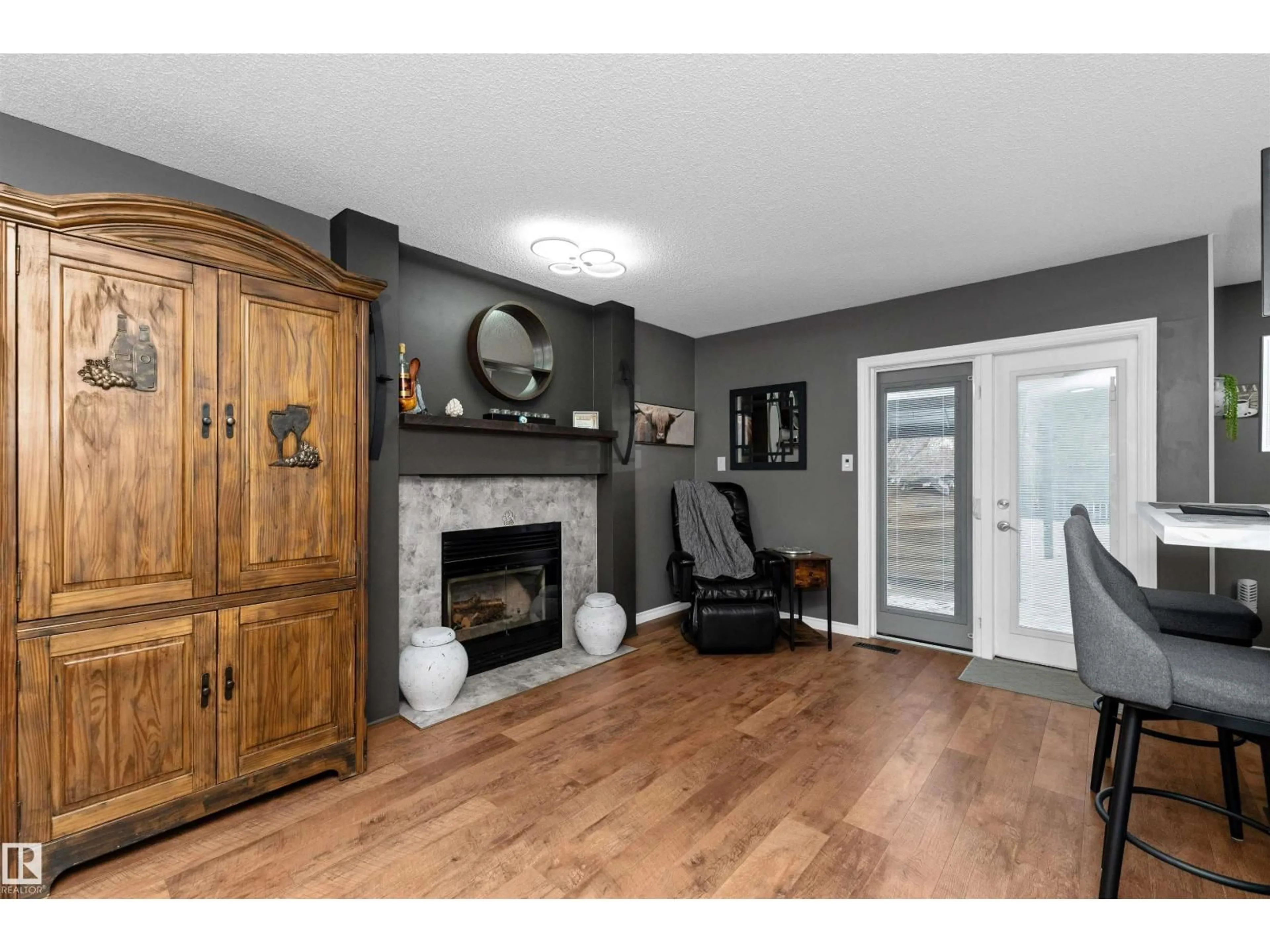 Unknown for NW - 5628 188A ST, Edmonton Alberta T6M2G7