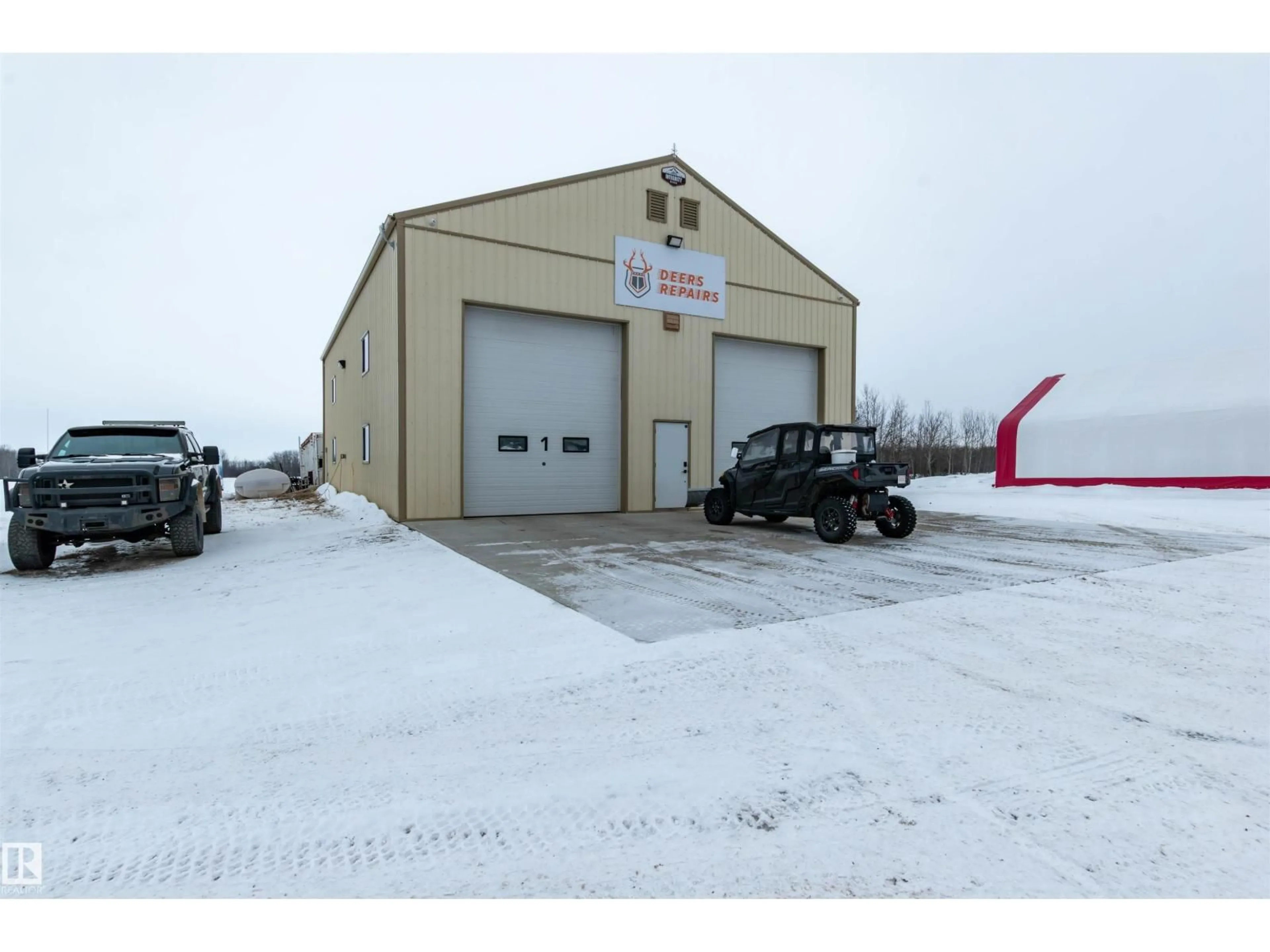 Indoor garage for 21440 TWP ROAD 534, Rural Strathcona County Alberta T8E2C1