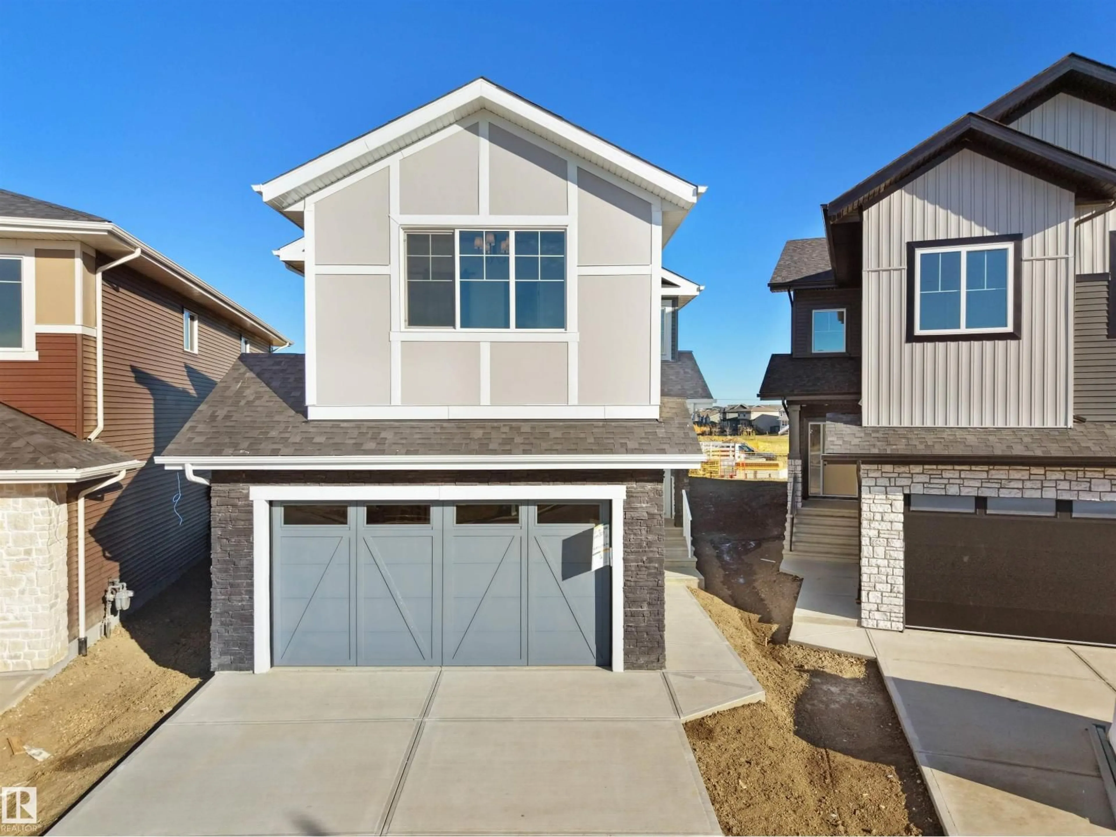 Home with vinyl exterior material, street for 3307 CHERNOWSKI WAY, Edmonton Alberta T6W5V6