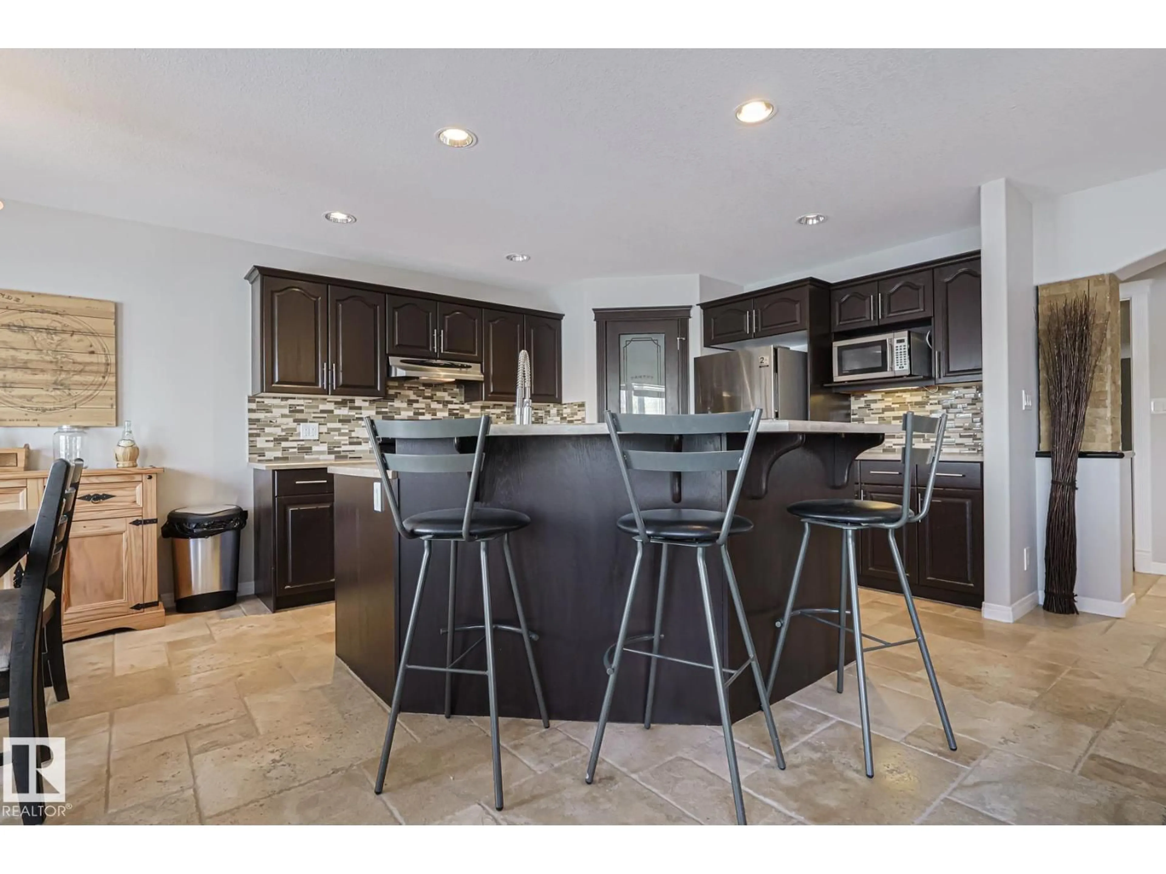 Open concept kitchen, ceramic/tile floor for NW - 16415 45 ST, Edmonton Alberta T5Y0A6