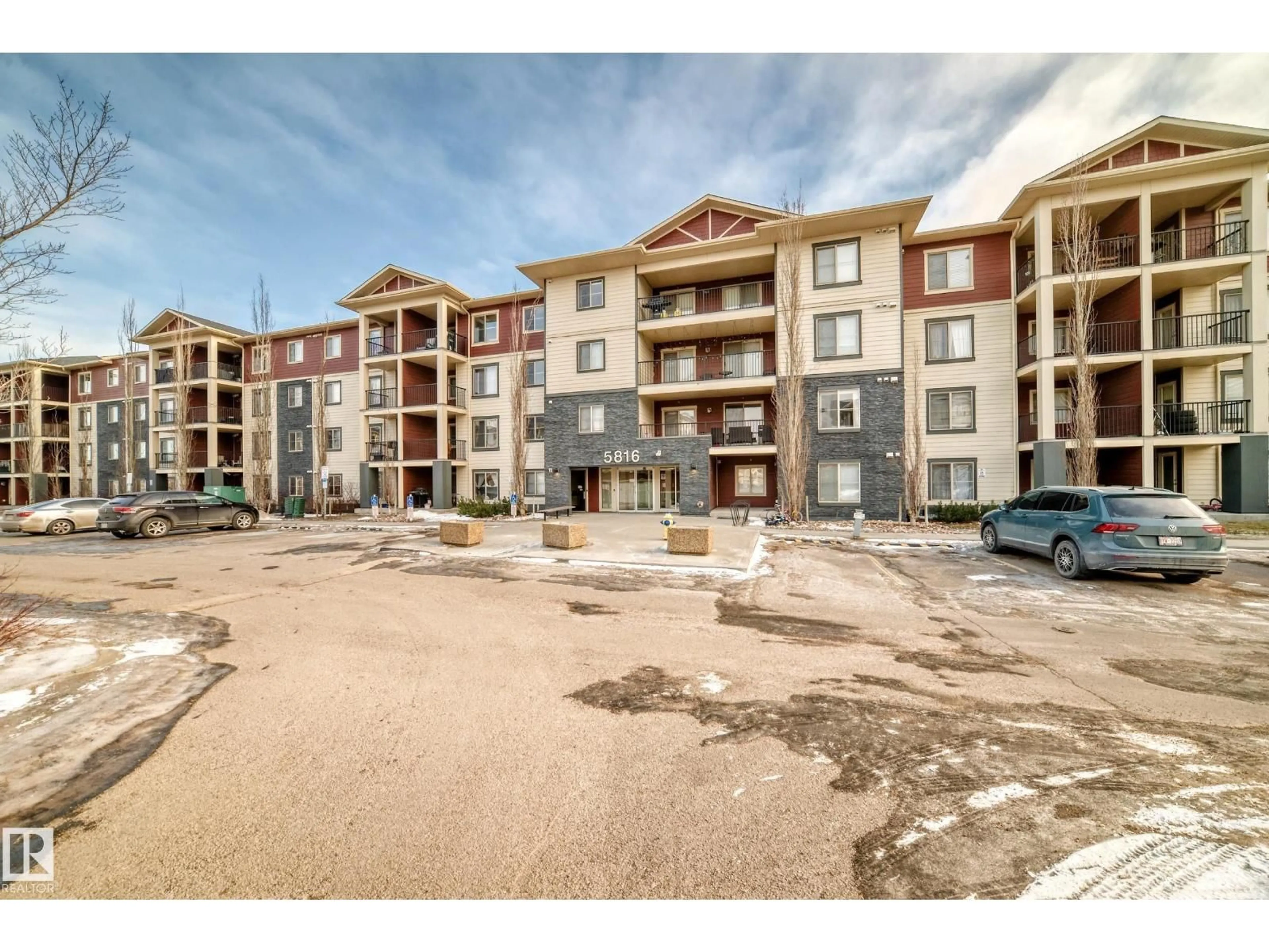 Unknown for 5816 - 117 MULLEN PL, Edmonton Alberta T6R0W3