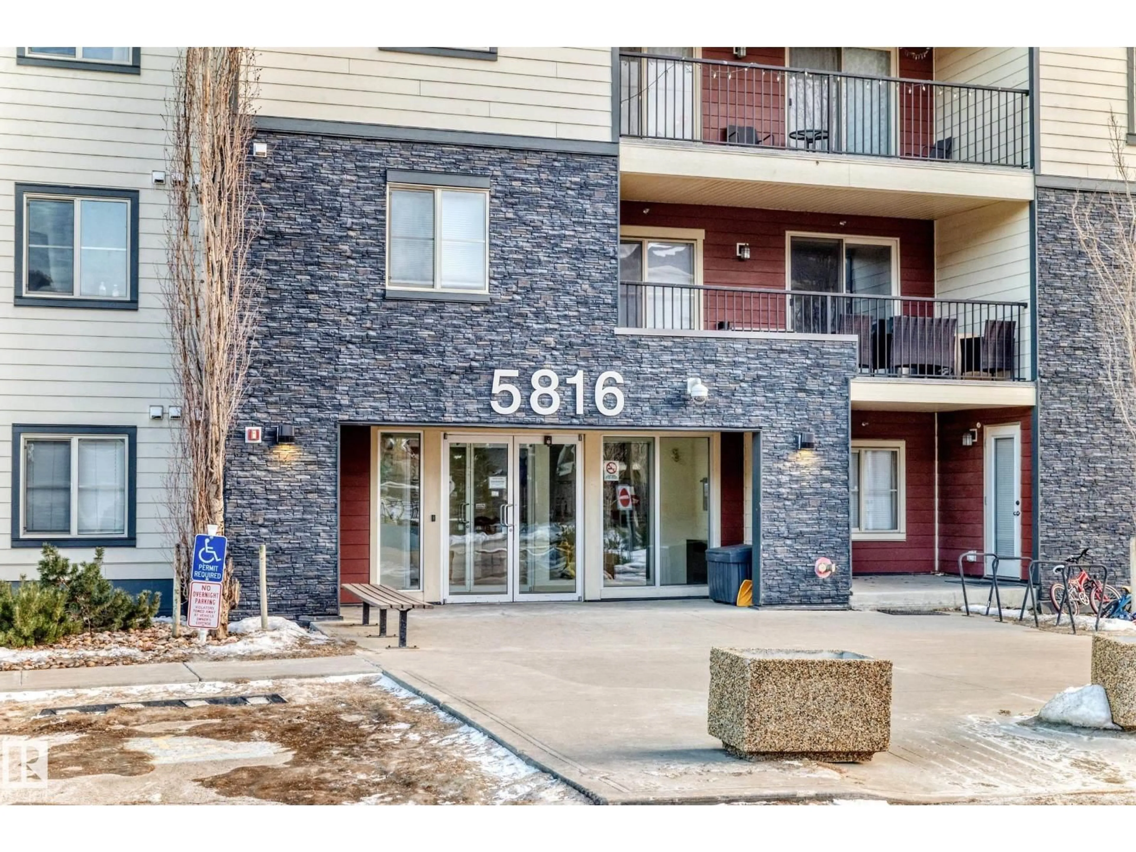 Unknown for 5816 - 117 MULLEN PL, Edmonton Alberta T6R0W3