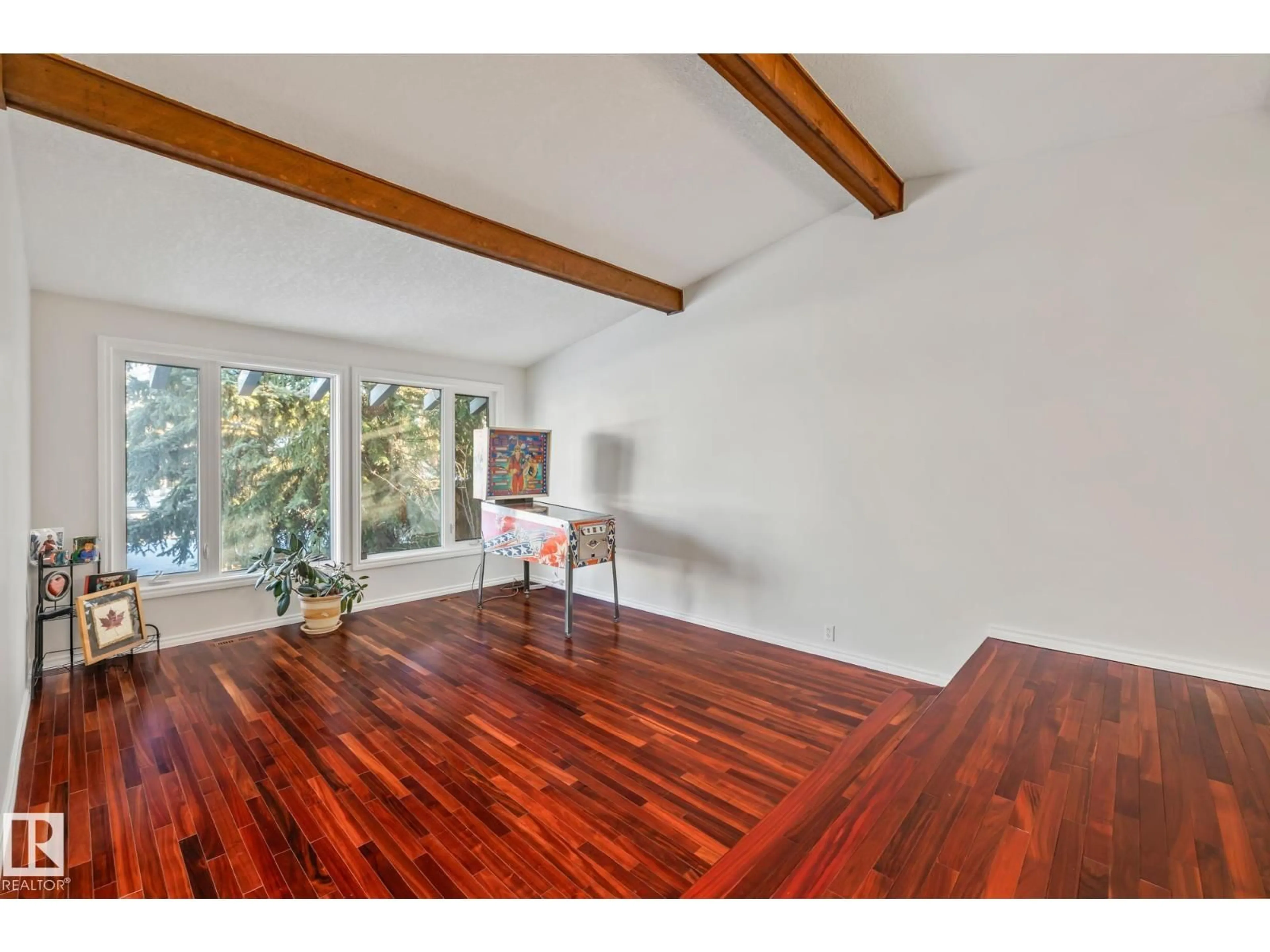 A pic of a room for 304 MALVERN CT, Sherwood Park Alberta T8A3J8