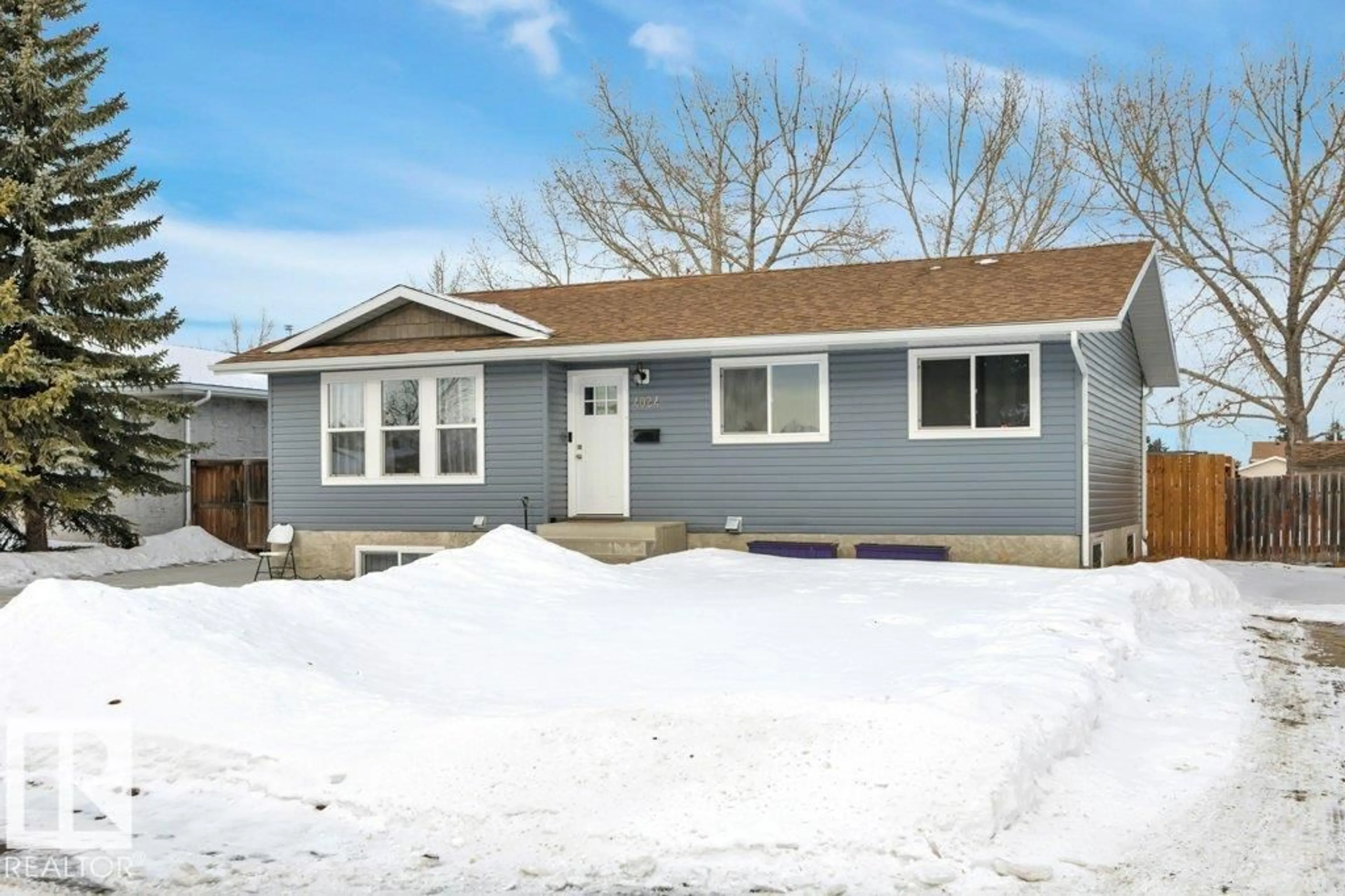 Home with vinyl exterior material, street for 4024 37 AV, Leduc Alberta T9E6C9